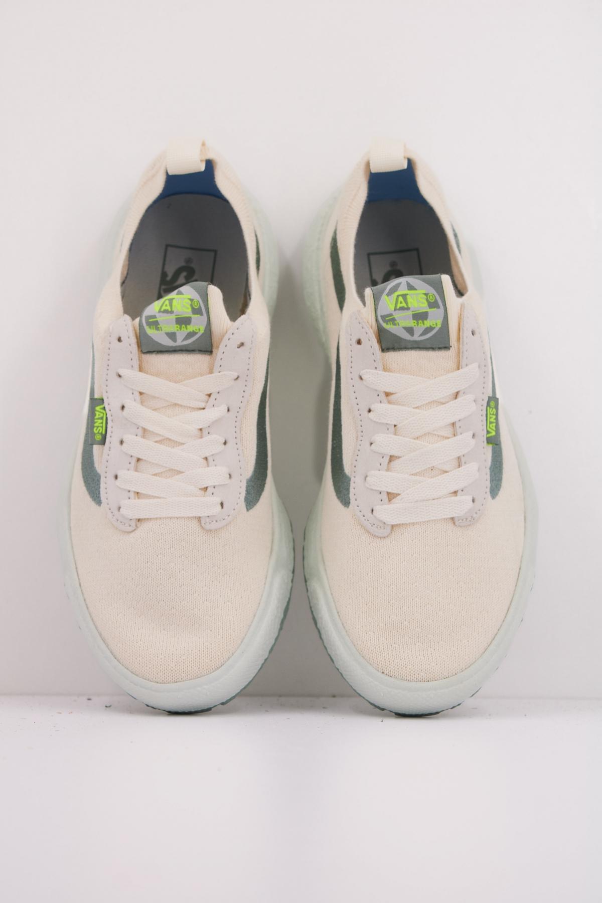 VANS MTE ULTRARANGE VR en color BLANCO  (3)
