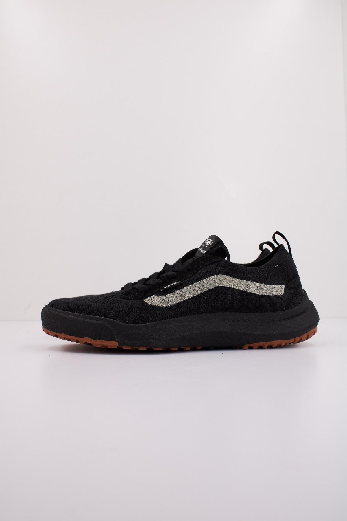 VANS ULTRARANGE VR en color NEGRO  (1)
