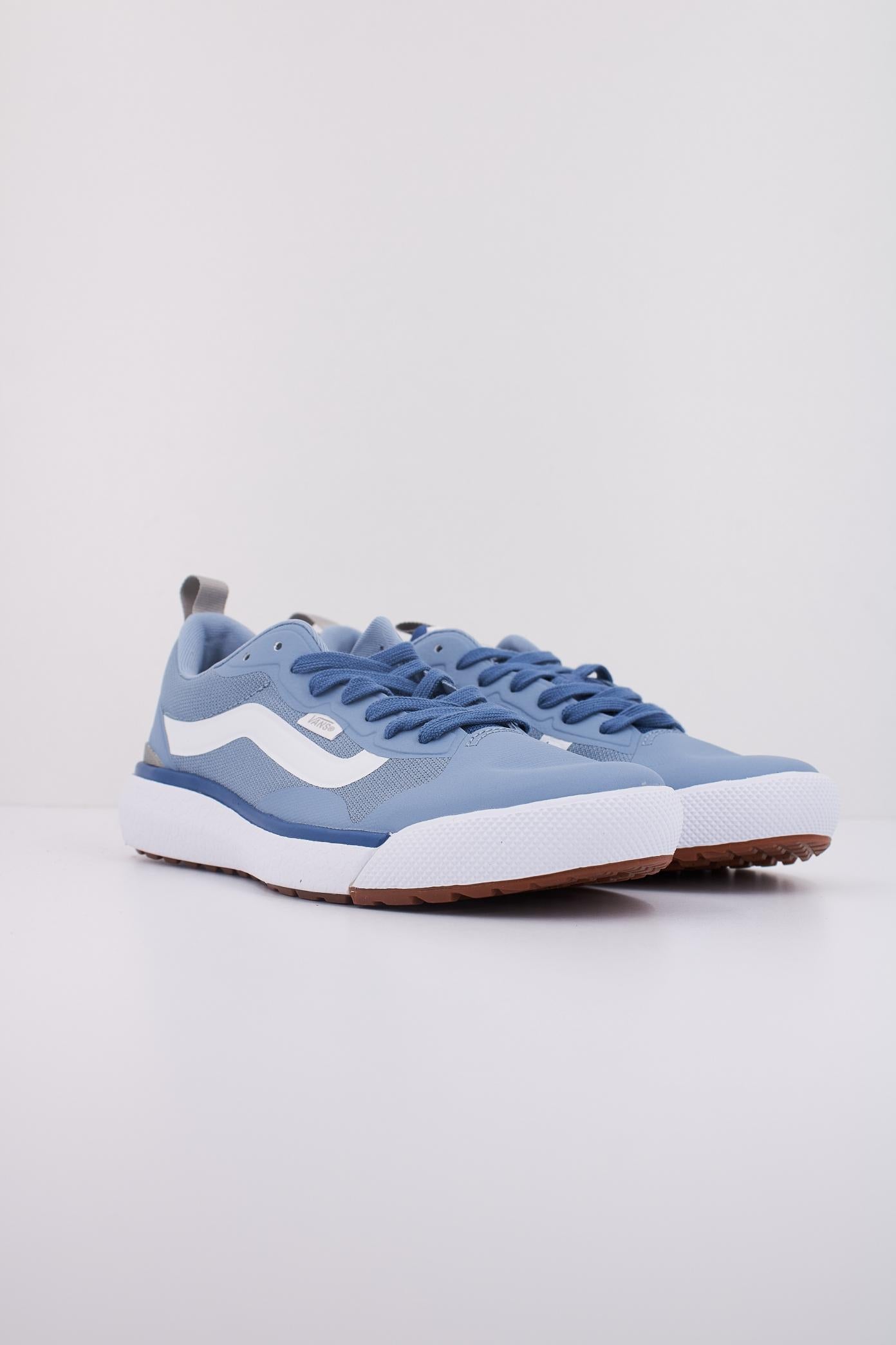 VANS ULTRARANGE EXO en color AZUL  (2)