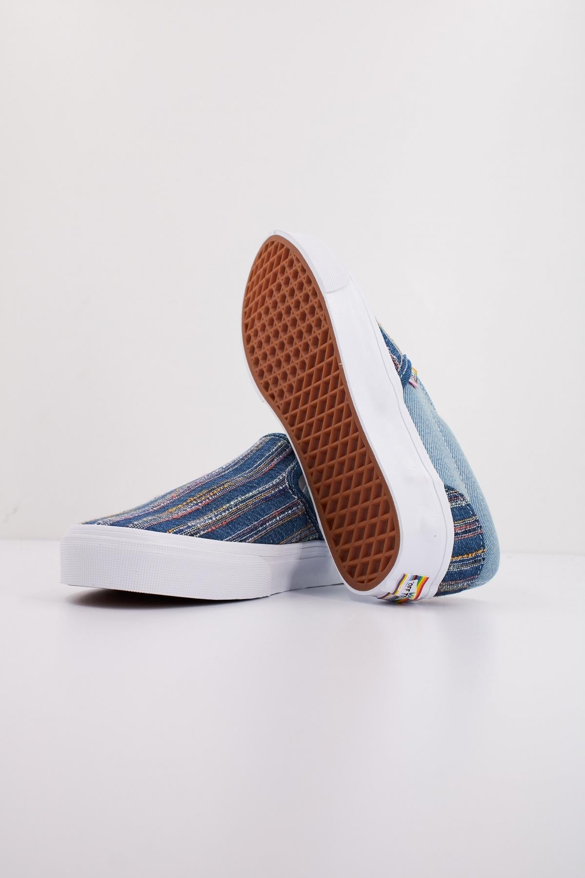 VANS CLASSIC SLIP-ON GETHE en color AZUL  (5)