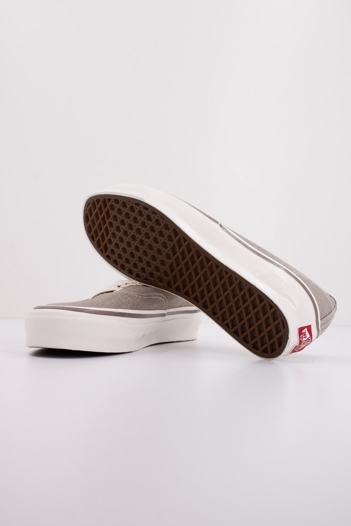 VANS MTE AUTHENTIC REISSUE en color MARRON CLARO  (5)