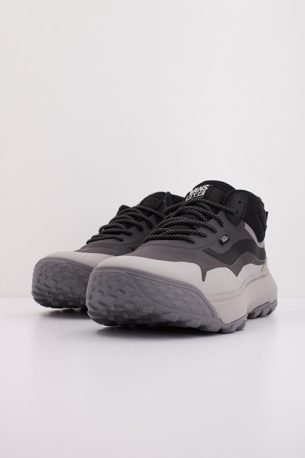 VANS MTE CROSSPATH MID en color GRIS  (2)