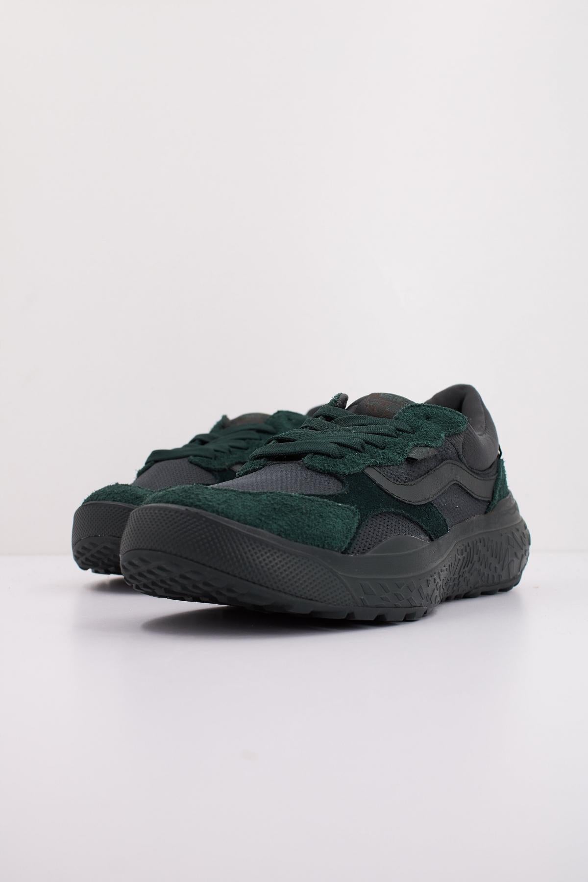 VANS MTE ULTRARANGE NEO VR en color VERDE  (2)