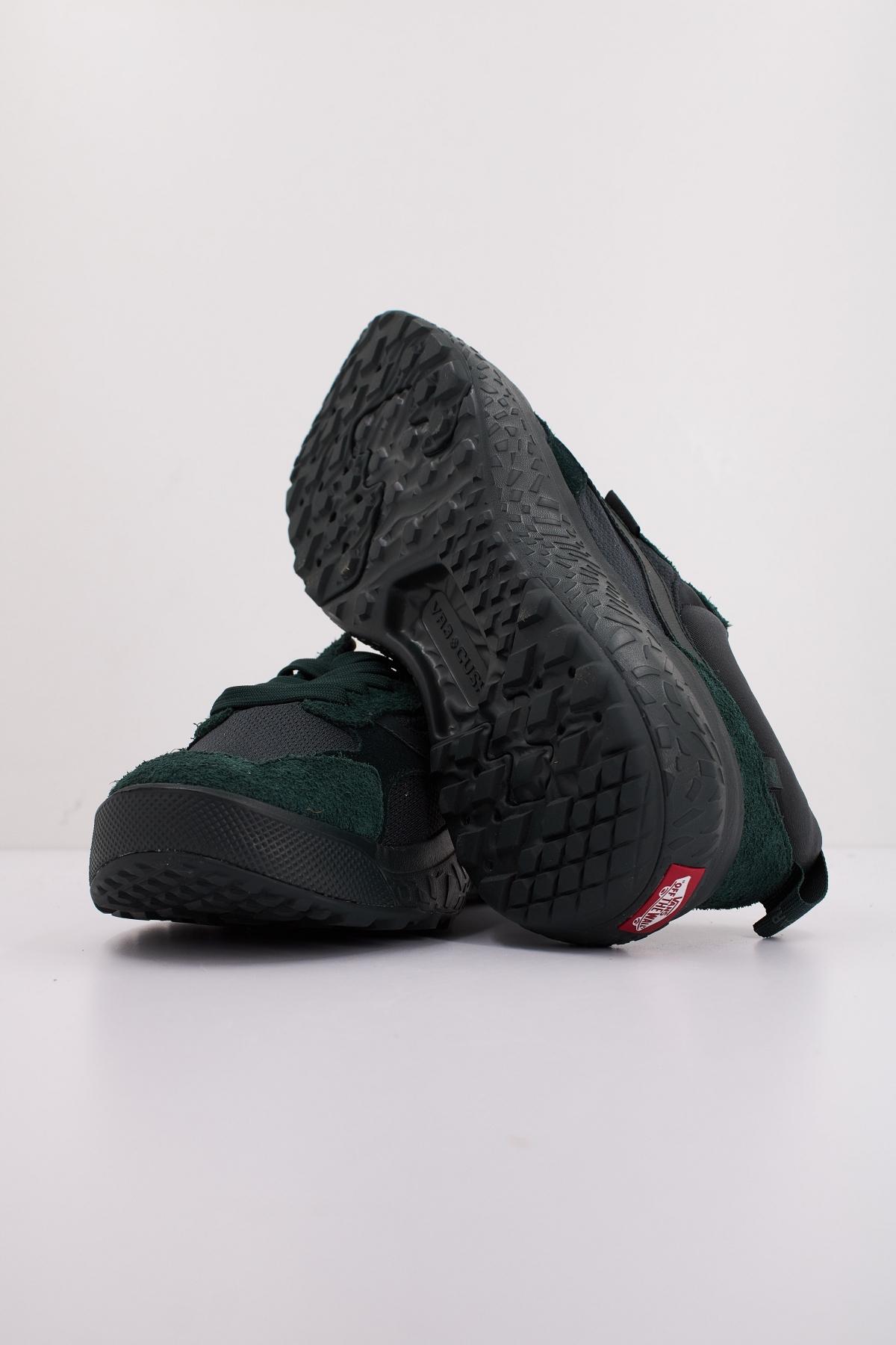 VANS MTE ULTRARANGE NEO VR en color VERDE  (5)