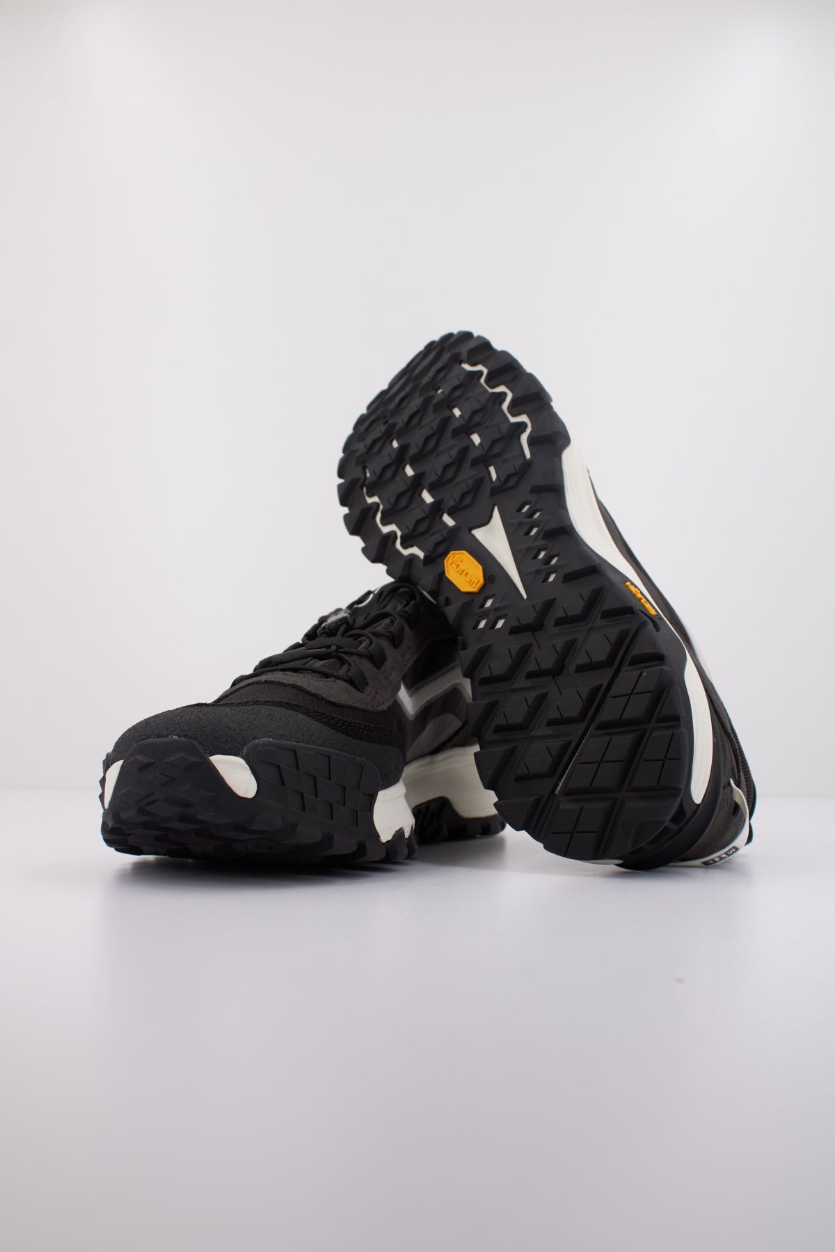 VANS MTE CROSSPATH XC en color NEGRO  (5)