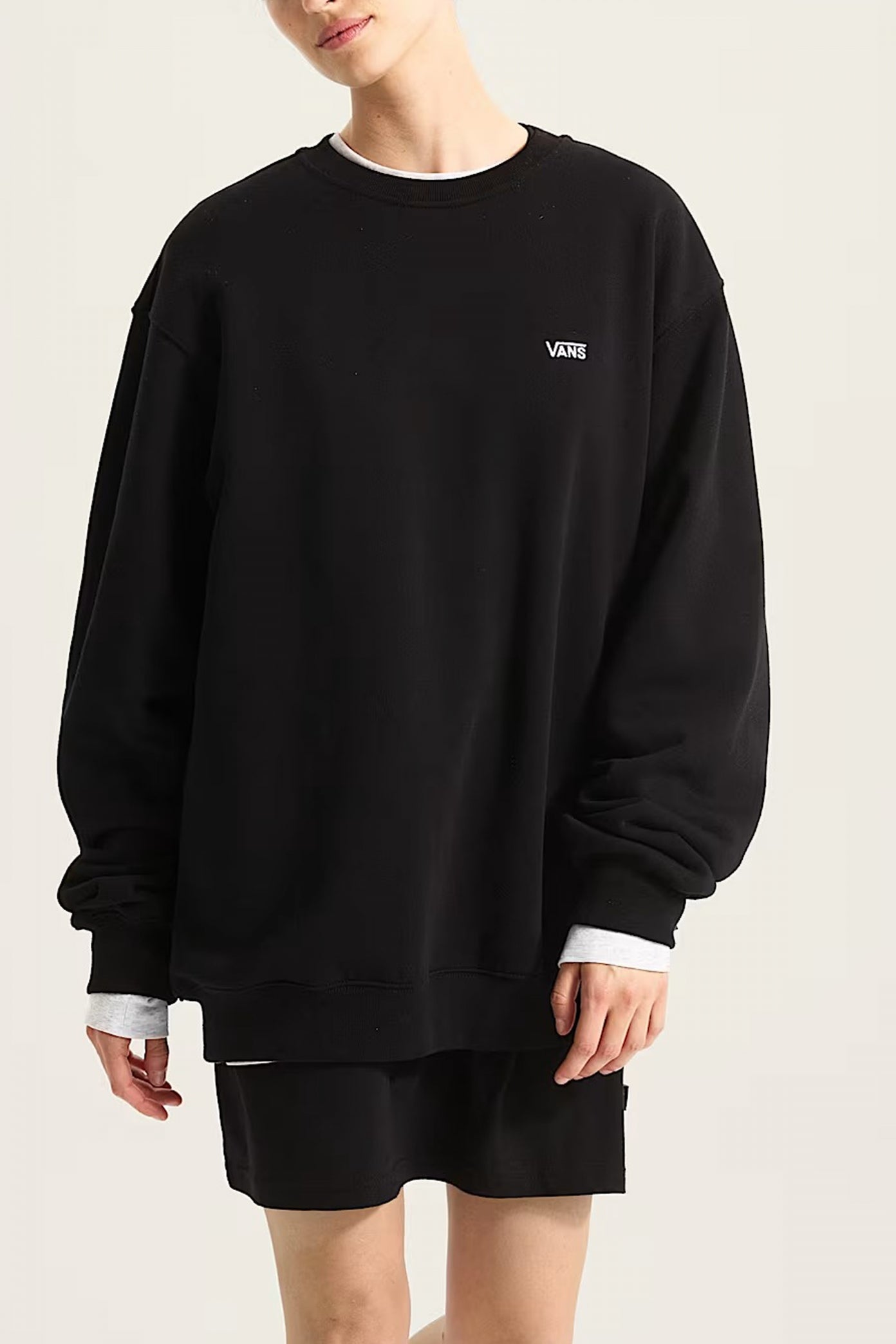 VANS LEFT CHEST CREW en color NEGRO  (1)
