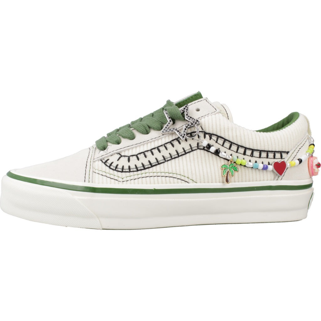 VANS  LX OLD SKOOL CHARMS  en color BEIS  (2)