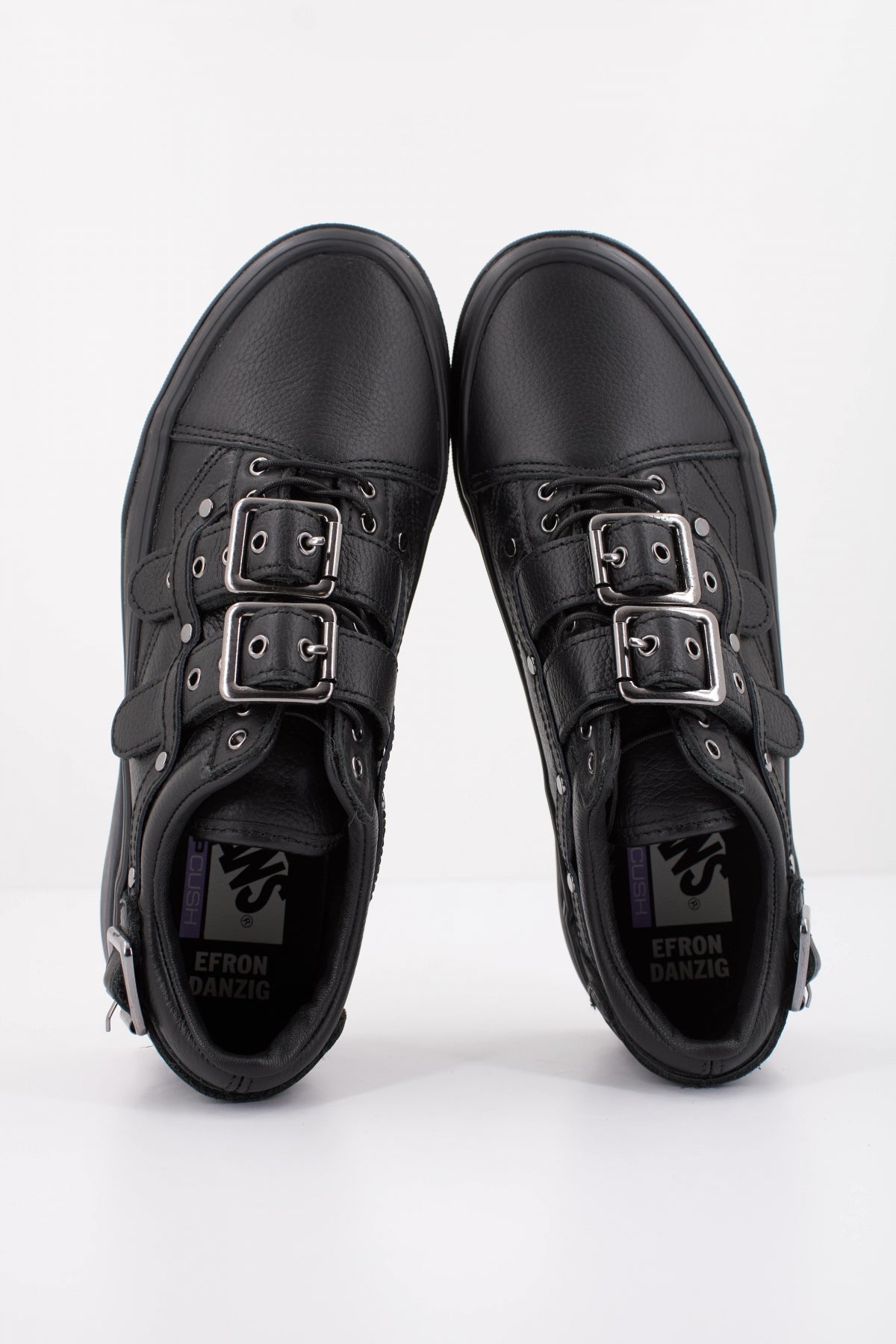 VANS  LX OLD SKOOL BUCKLE  en color NEGRO  (3)