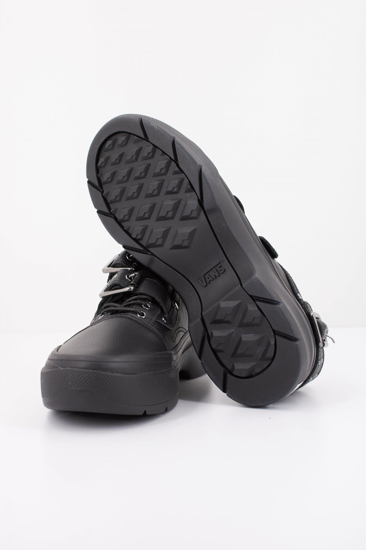 VANS  LX OLD SKOOL BUCKLE  en color NEGRO  (5)