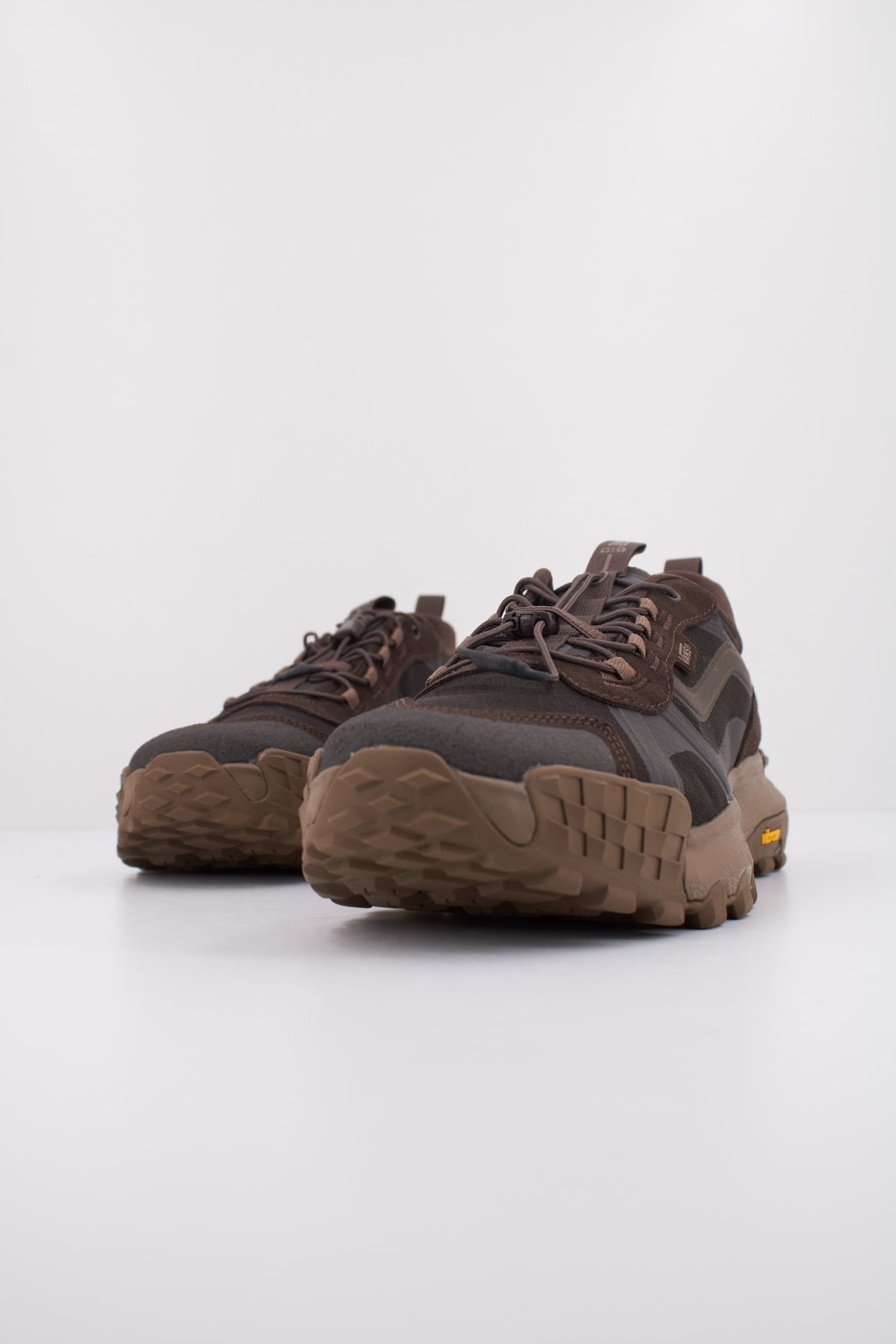 VANS  MTE CROSSPATH XC  en color MARRON  (2)