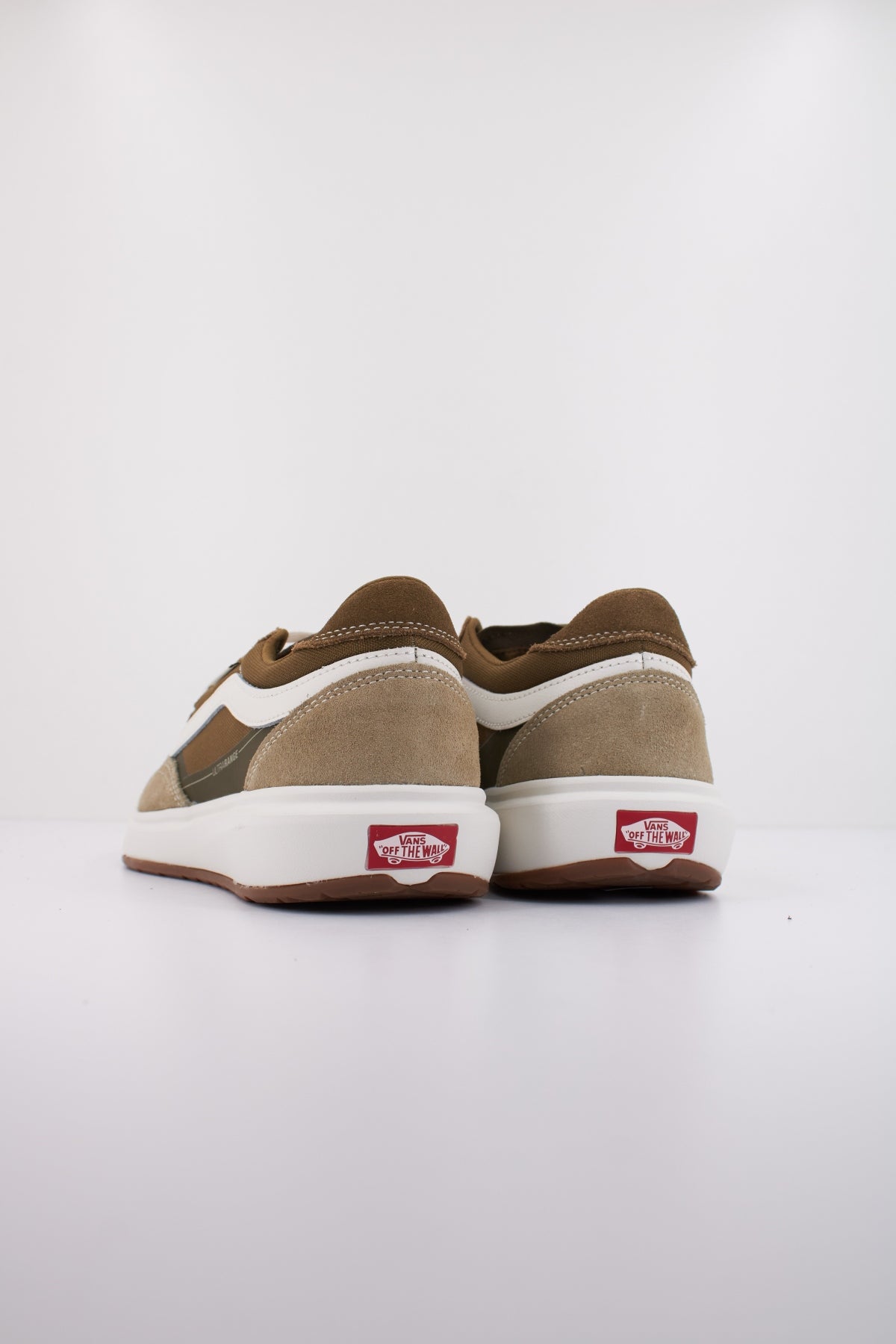 VANS MTE ULTRARANGE . SE en color VERDE  (4)