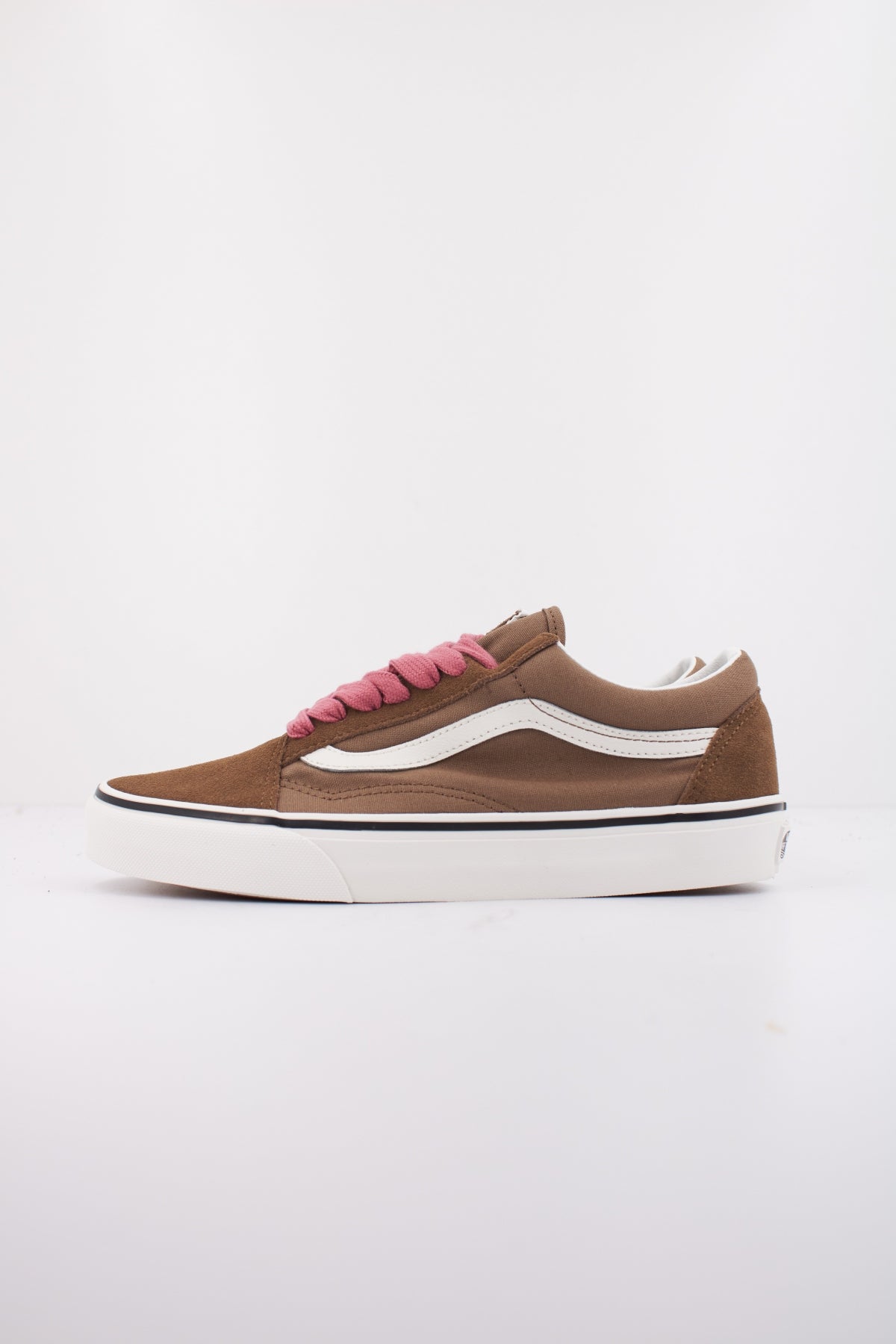 VANS OLD SKOOL POP en color MARRON  (1)
