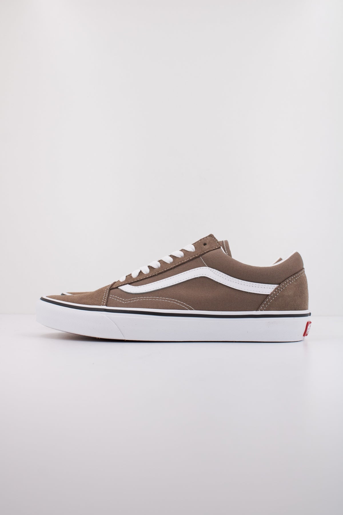 VANS OLD SKOOL CTHR en color MARRON  (1)