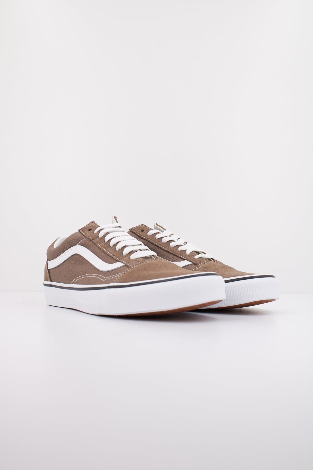 VANS OLD SKOOL CTHR en color MARRON  (2)