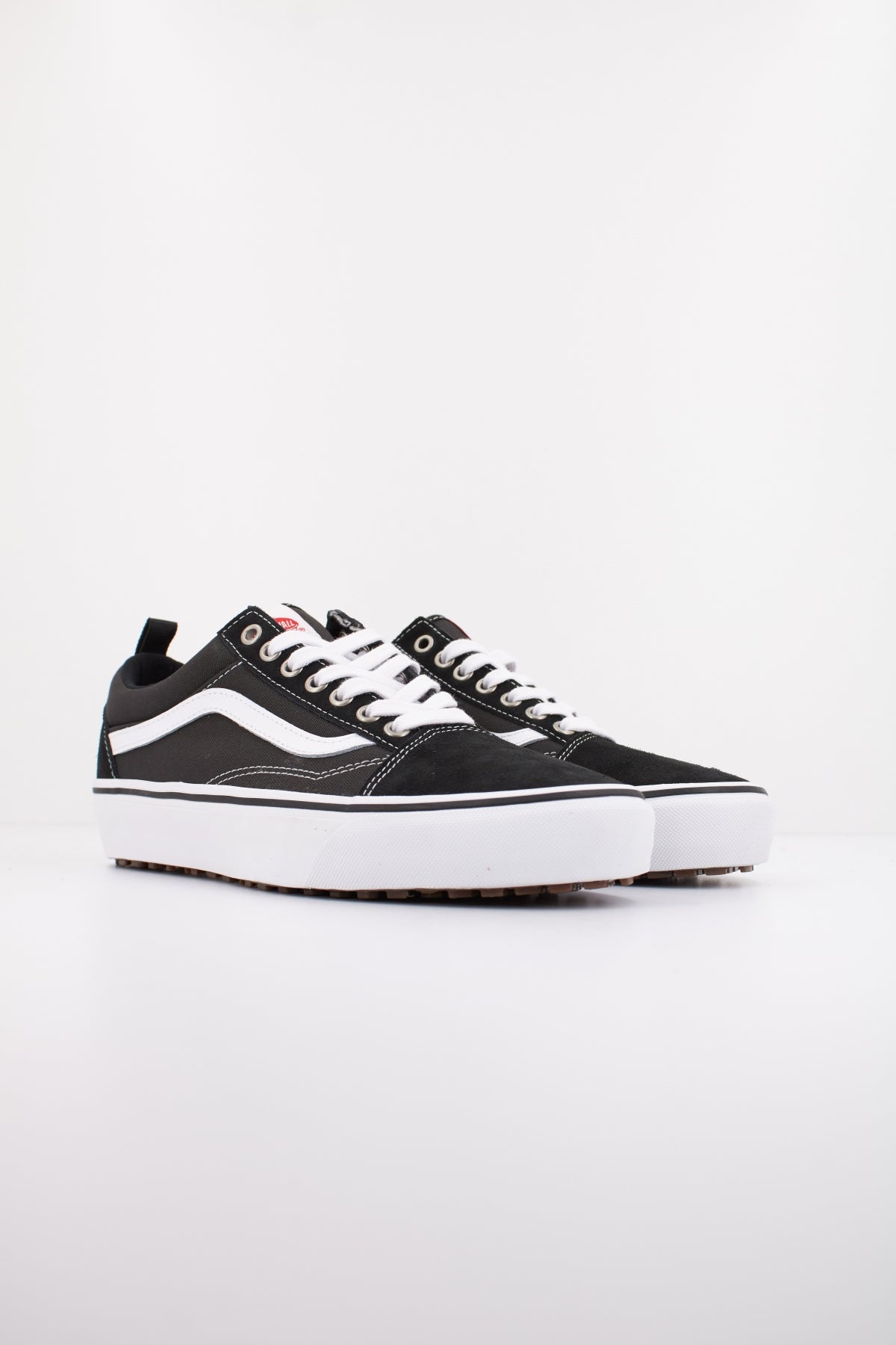 VANS MTE OLD SKOOL INSULATE en color NEGRO  (2)