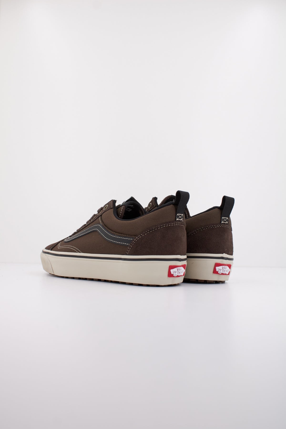 VANS MTE OLD SKOOL INSULATE en color MARRON  (4)