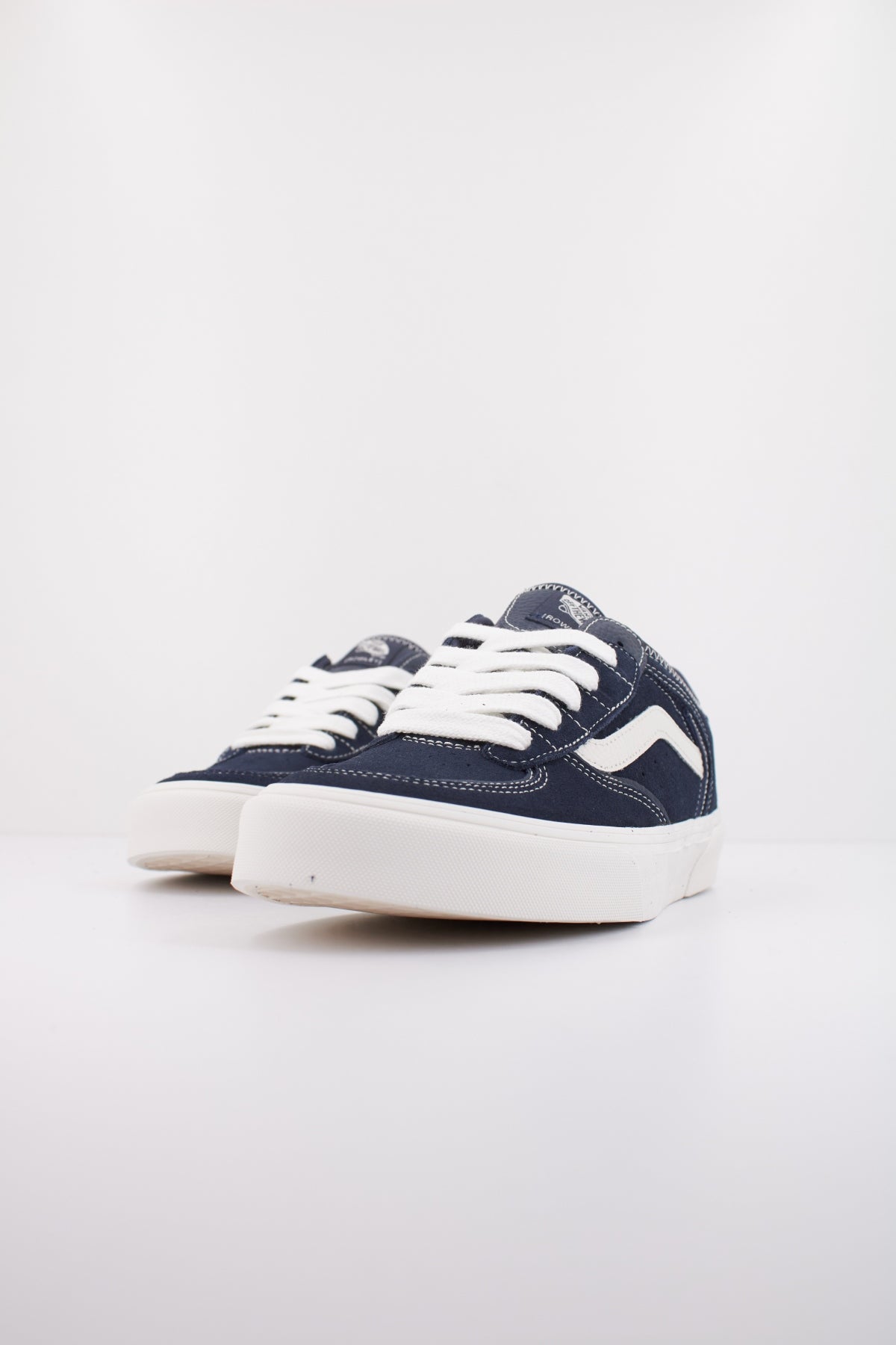 VANS  ROWLEY CLASSIC  en color AZUL  (2)