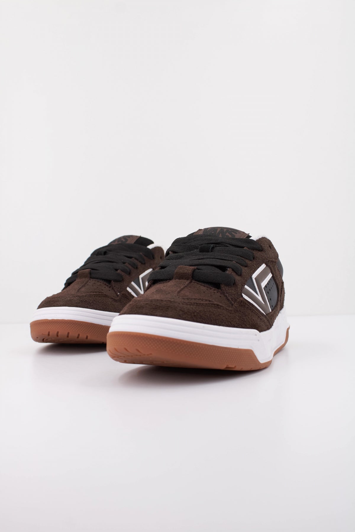 VANS UPLAND VARS en color MARRON  (2)