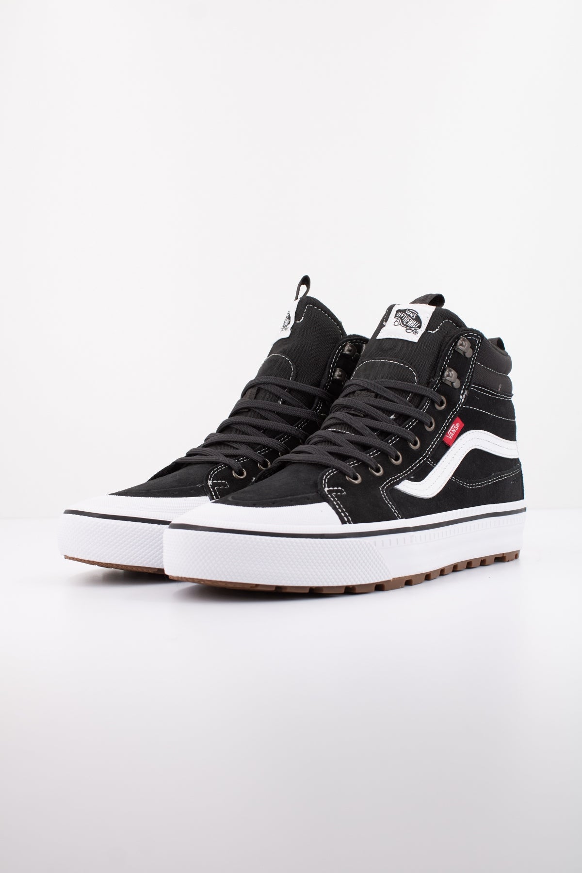 VANS MTE SK-HI WATERPROOF en color NEGRO  (2)
