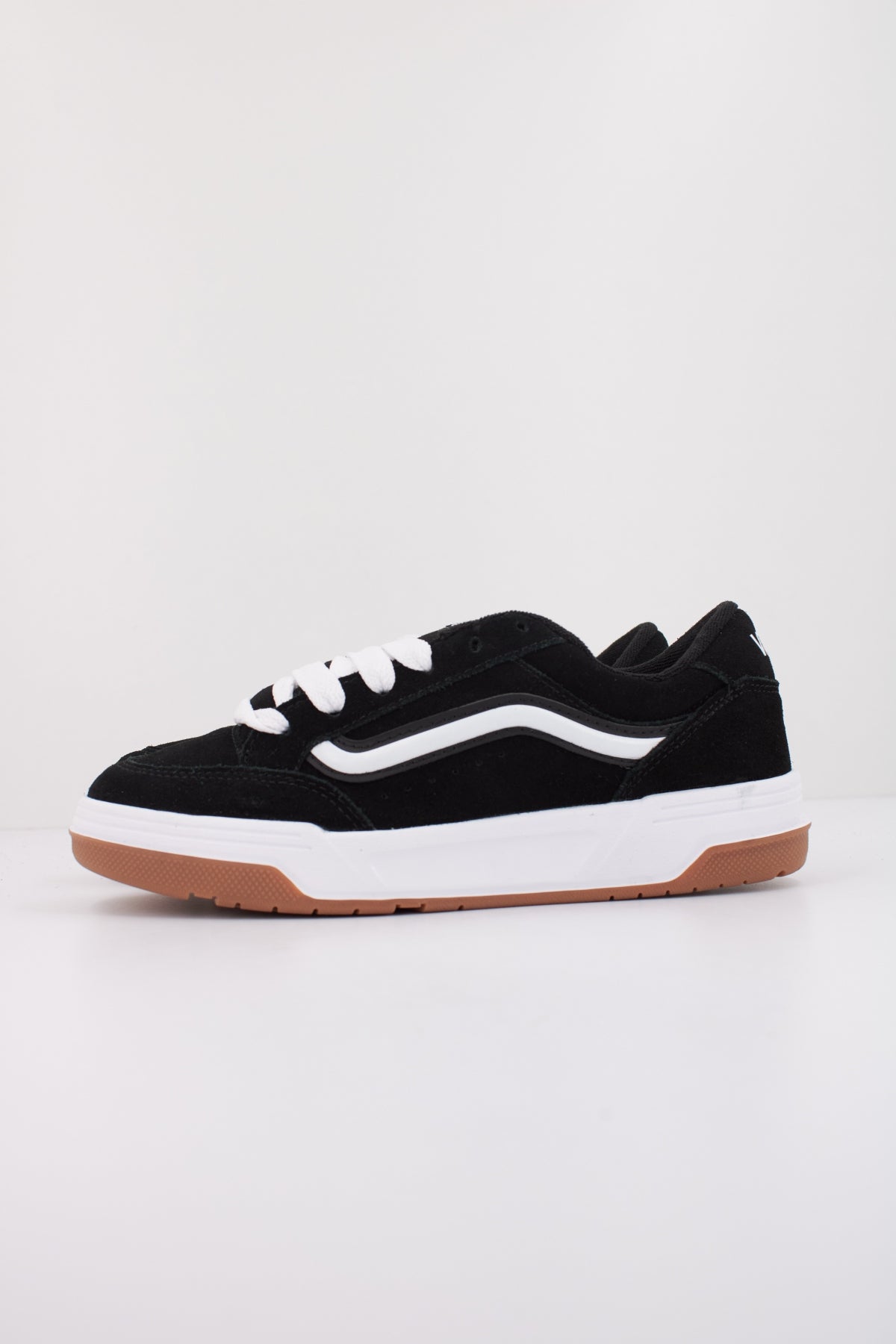 VANS HYLANE en color NEGRO  (1)