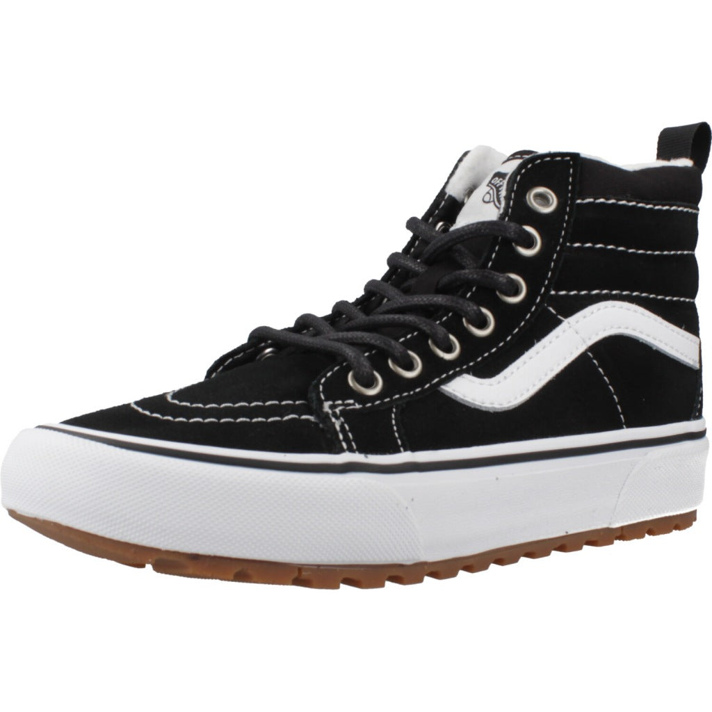 VANS MTE SK en color NEGRO  (1)