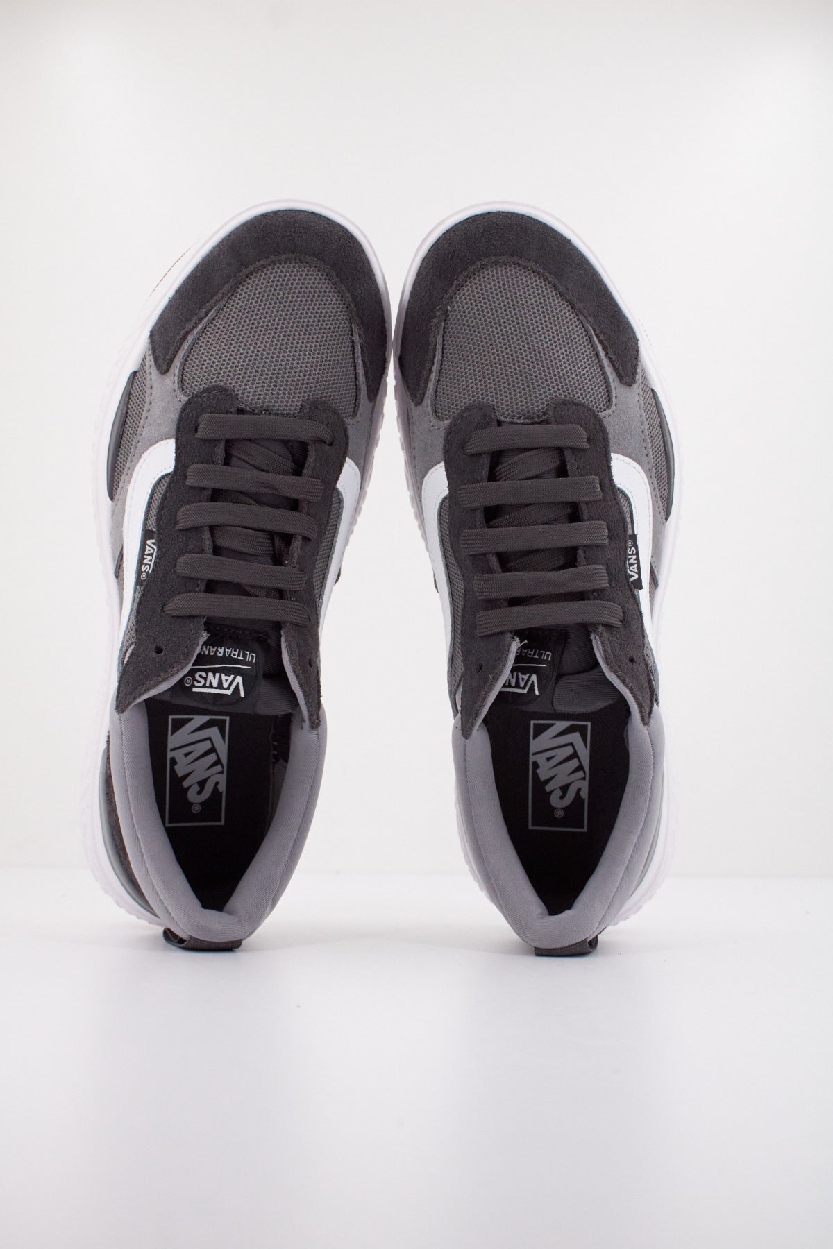 VANS ULTRA RANGE NEO VR en color GRIS  (3)