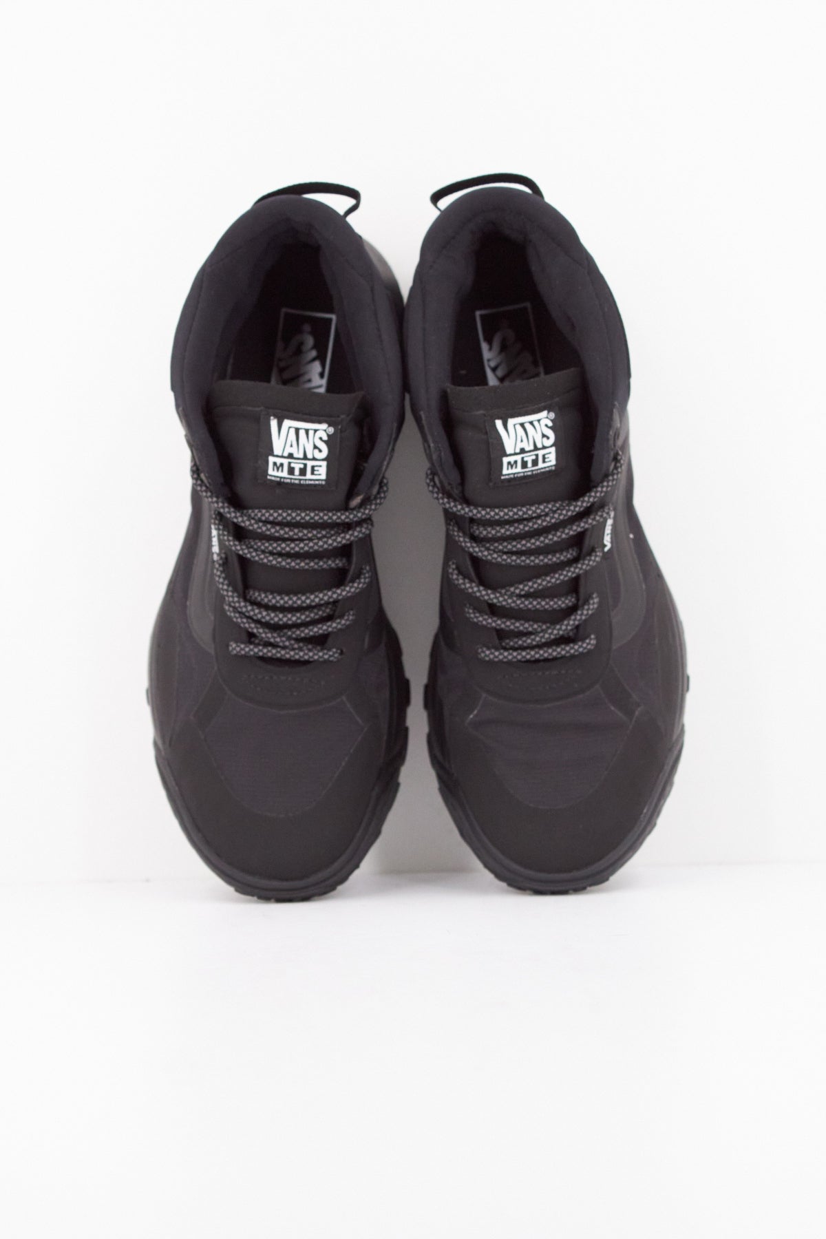 VANS CRISSPATH MID en color NEGRO  (3)