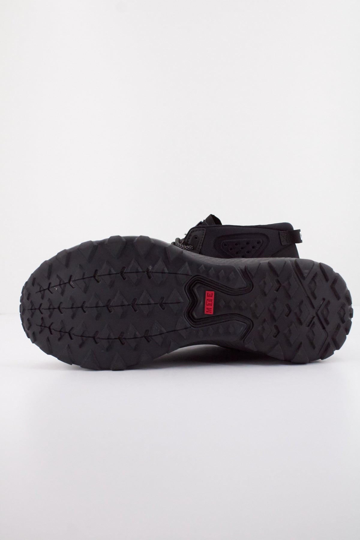 VANS CRISSPATH MID en color NEGRO  (5)