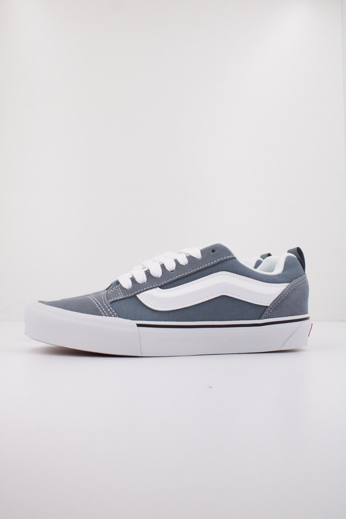 VANS KNU SKOOL en color AZUL  (1)