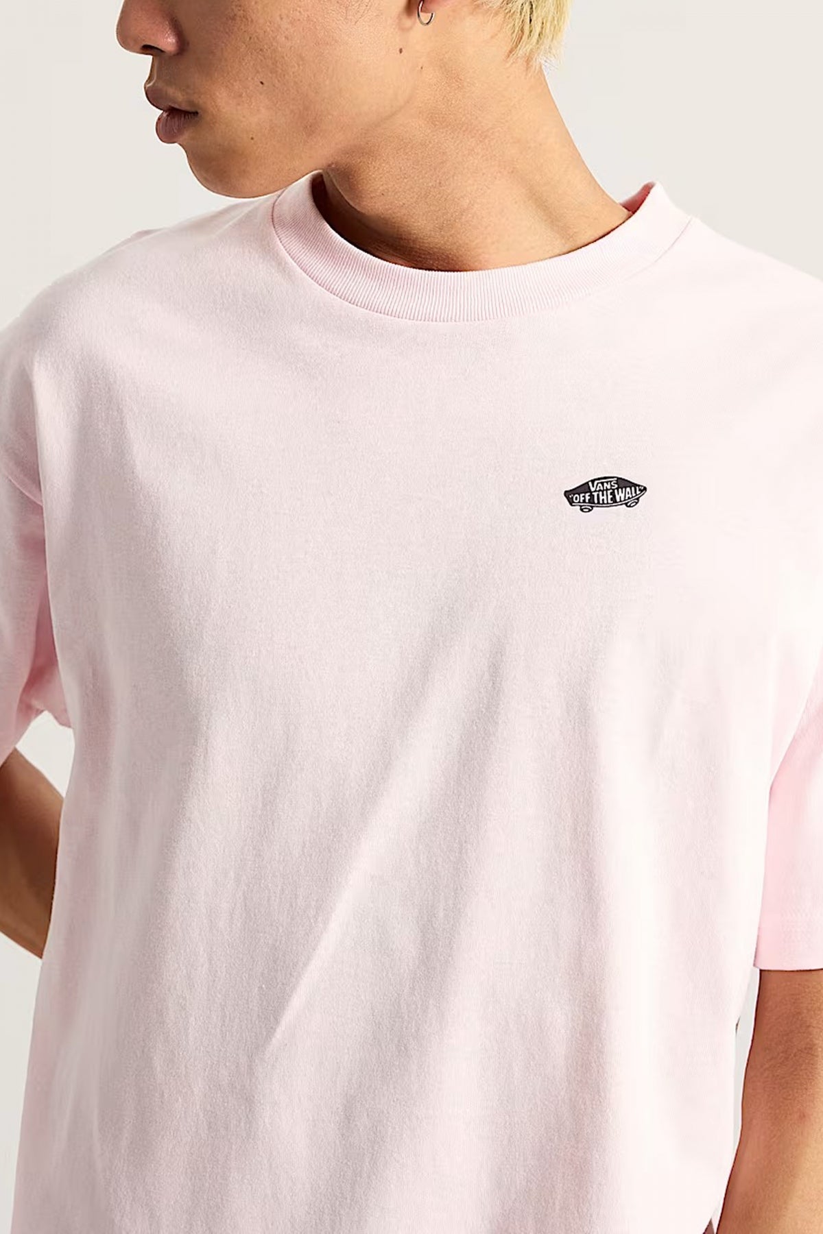 VANS STYLE  II LOOSE SS T en color ROSA  (4)