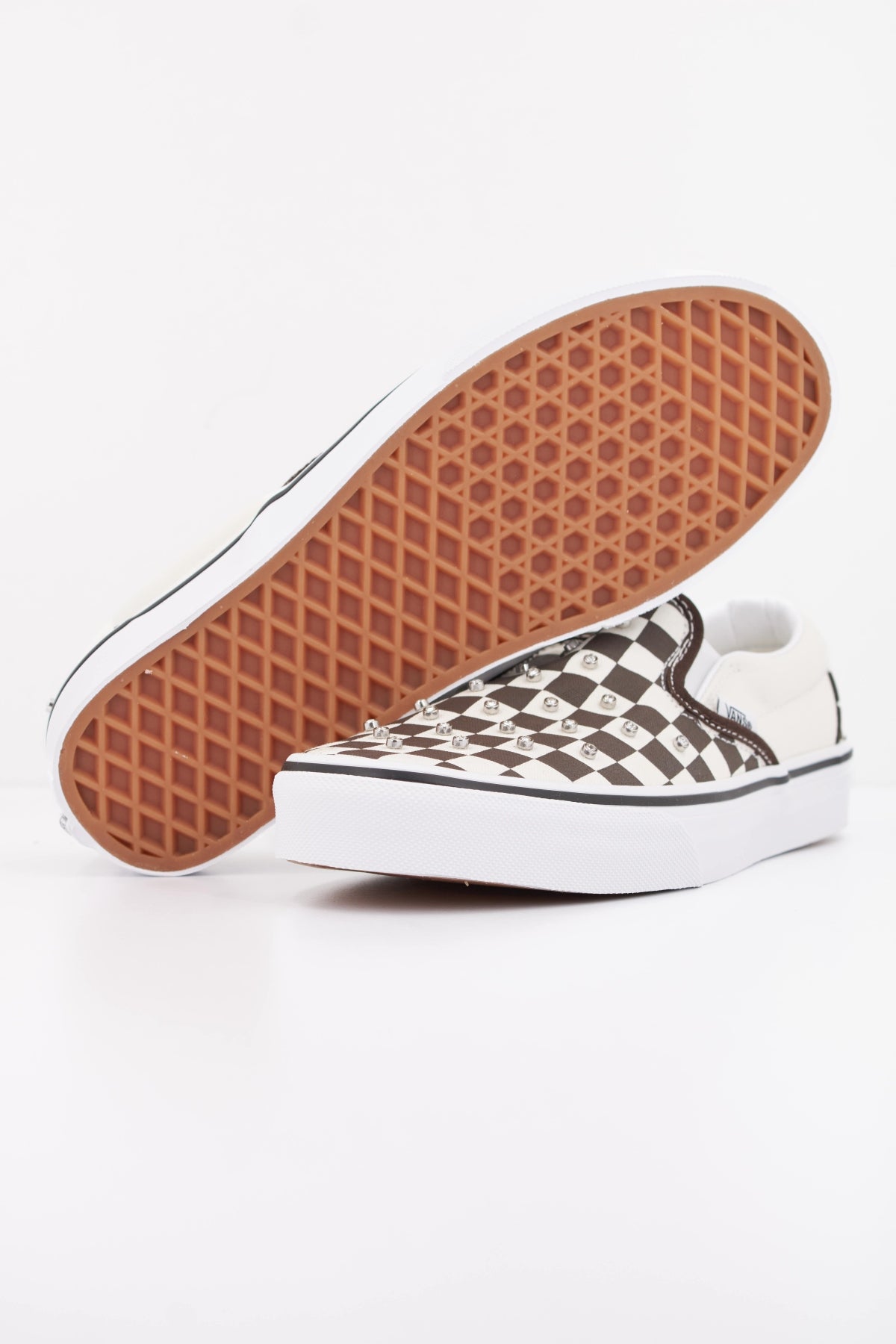 VANS CLASSIC SLIP O en color BEIS  (5)