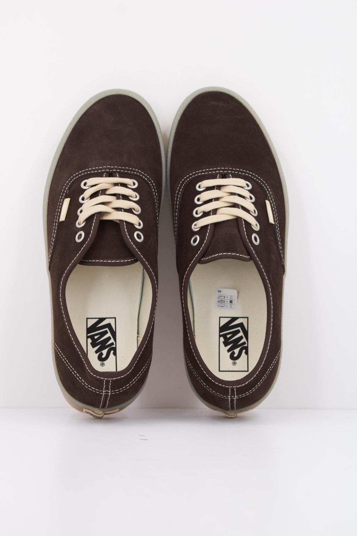 VANS  AUTHENTIC  en color MARRON  (3)