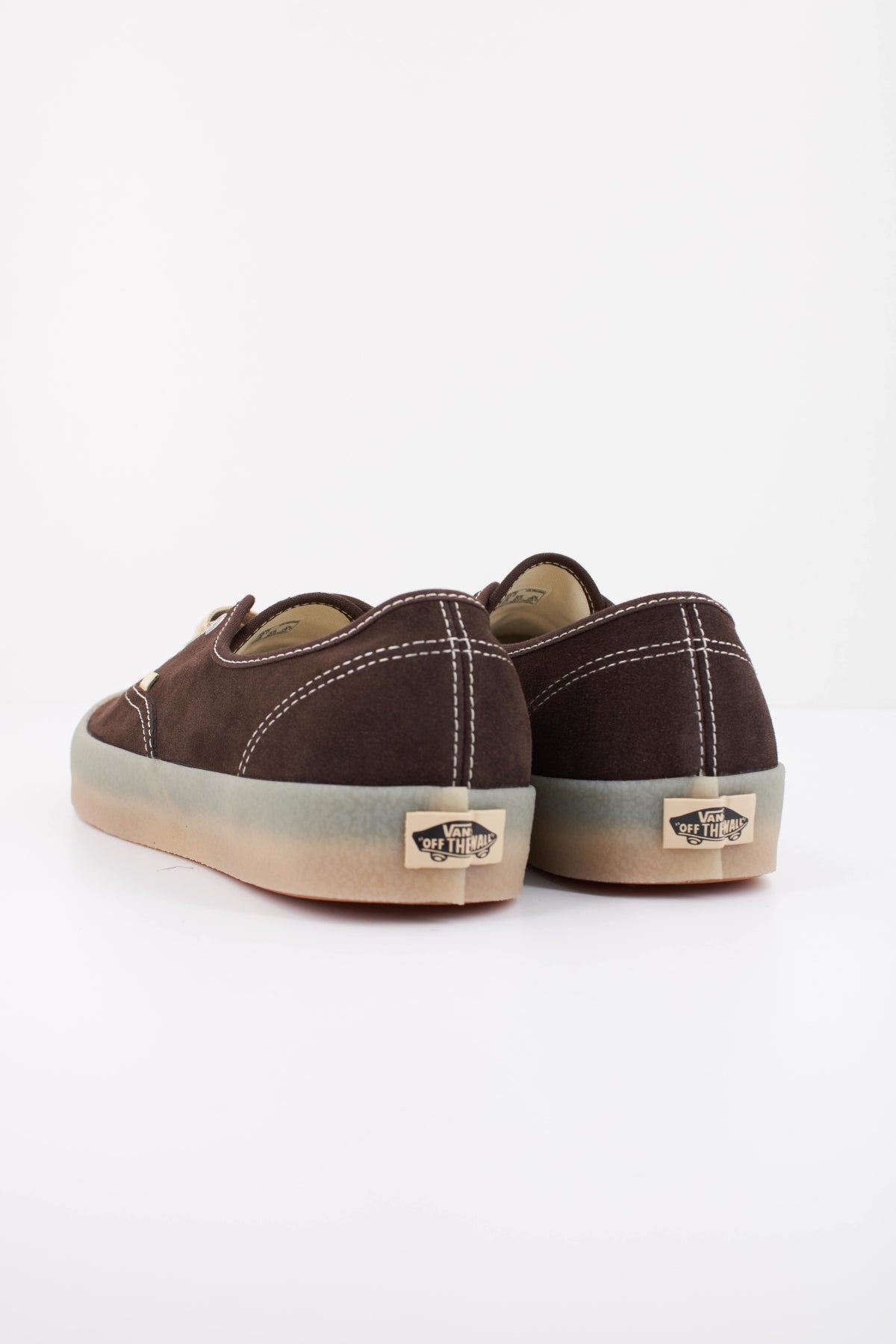 VANS  AUTHENTIC  en color MARRON  (4)