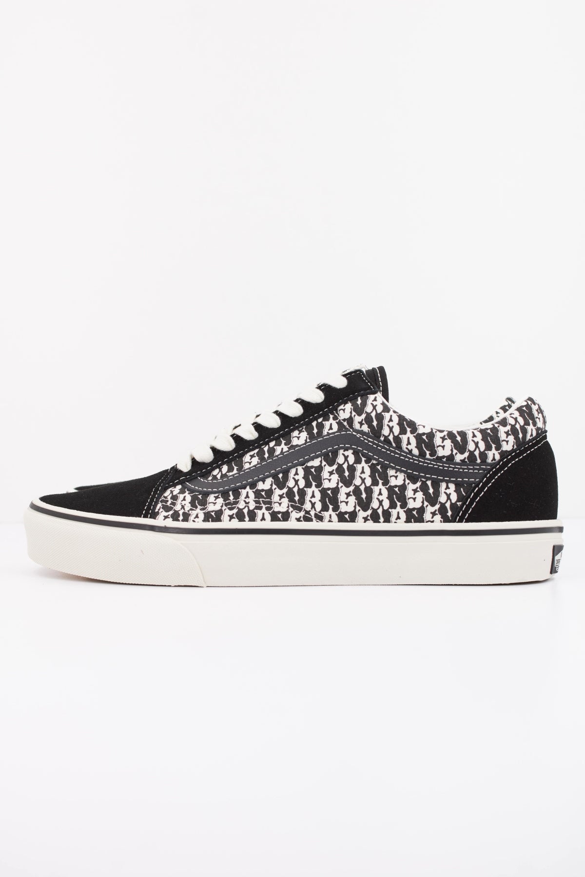 VANS OLD SKOOL en color NEGRO  (1)