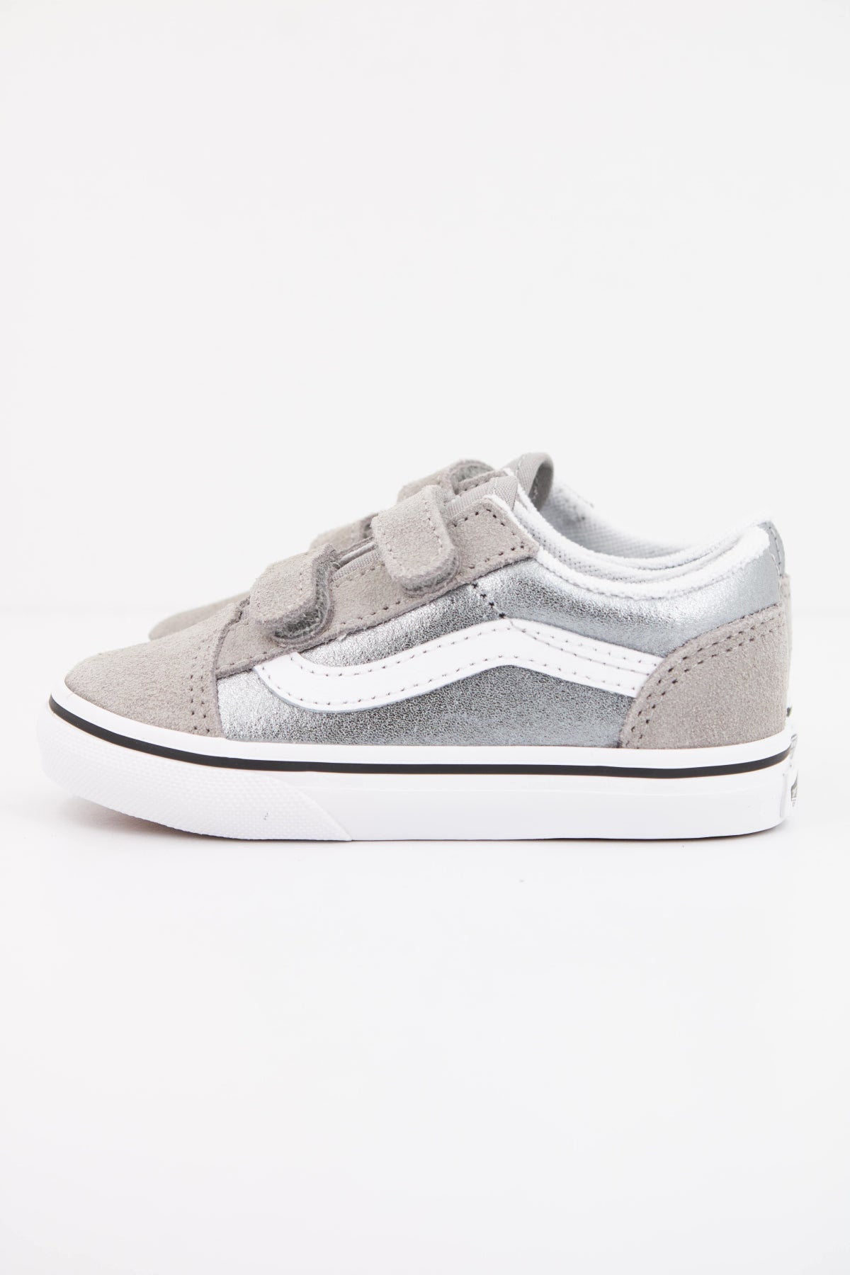 VANS OLD SKOOL V MTLC en color PLATA  (1)