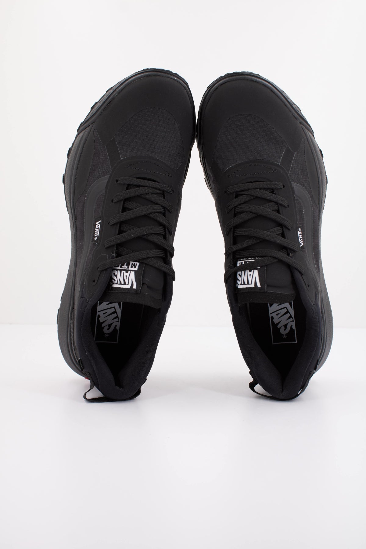 VANS MTE CROSSPATH en color NEGRO  (3)