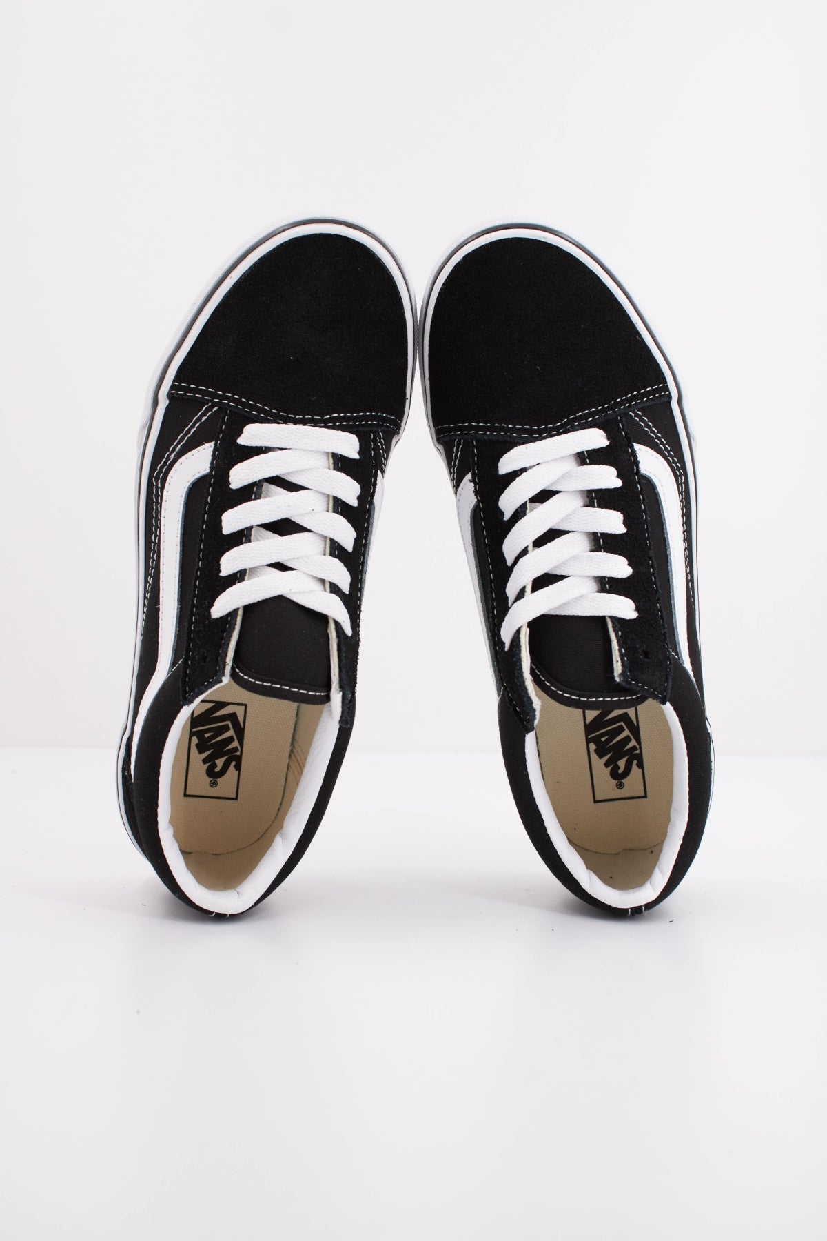 VANS OLD SKOOL en color NEGRO  (3)