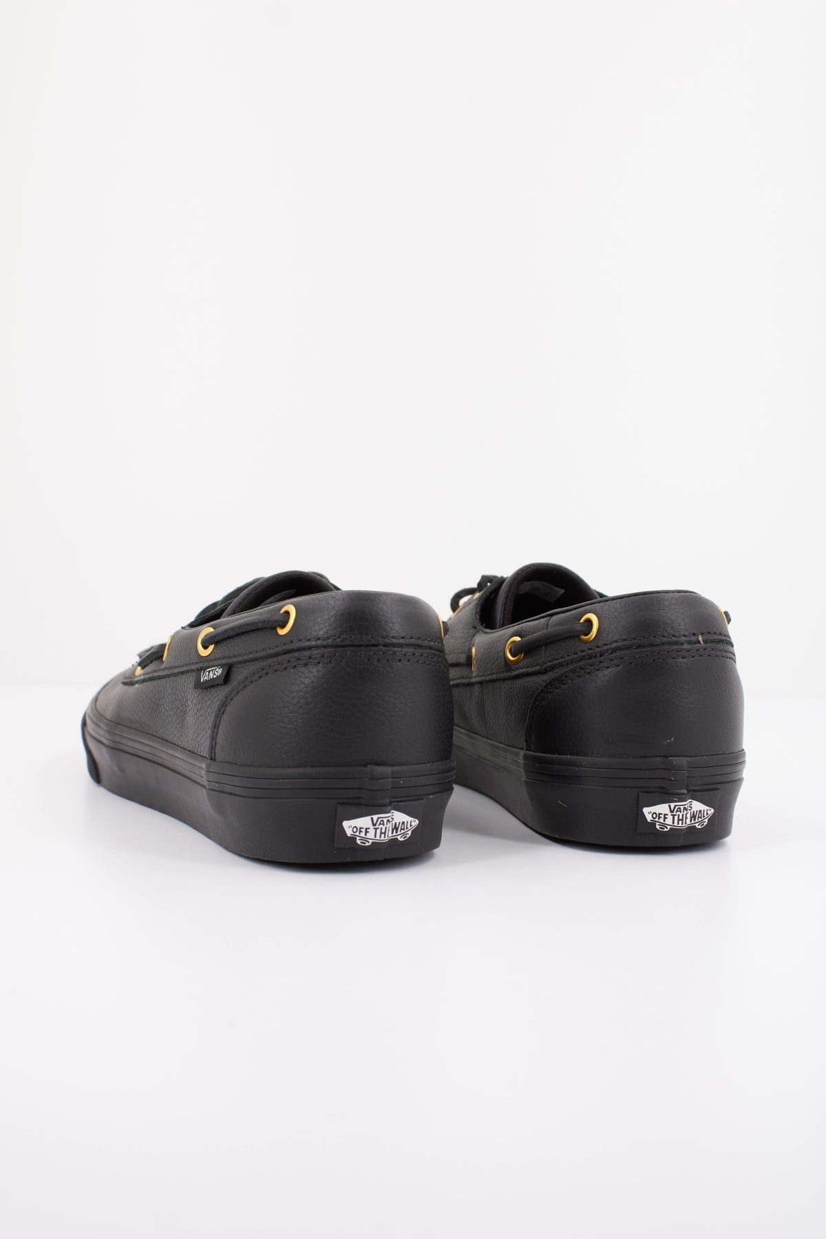 VANS EYELET BOAT en color NEGRO  (4)