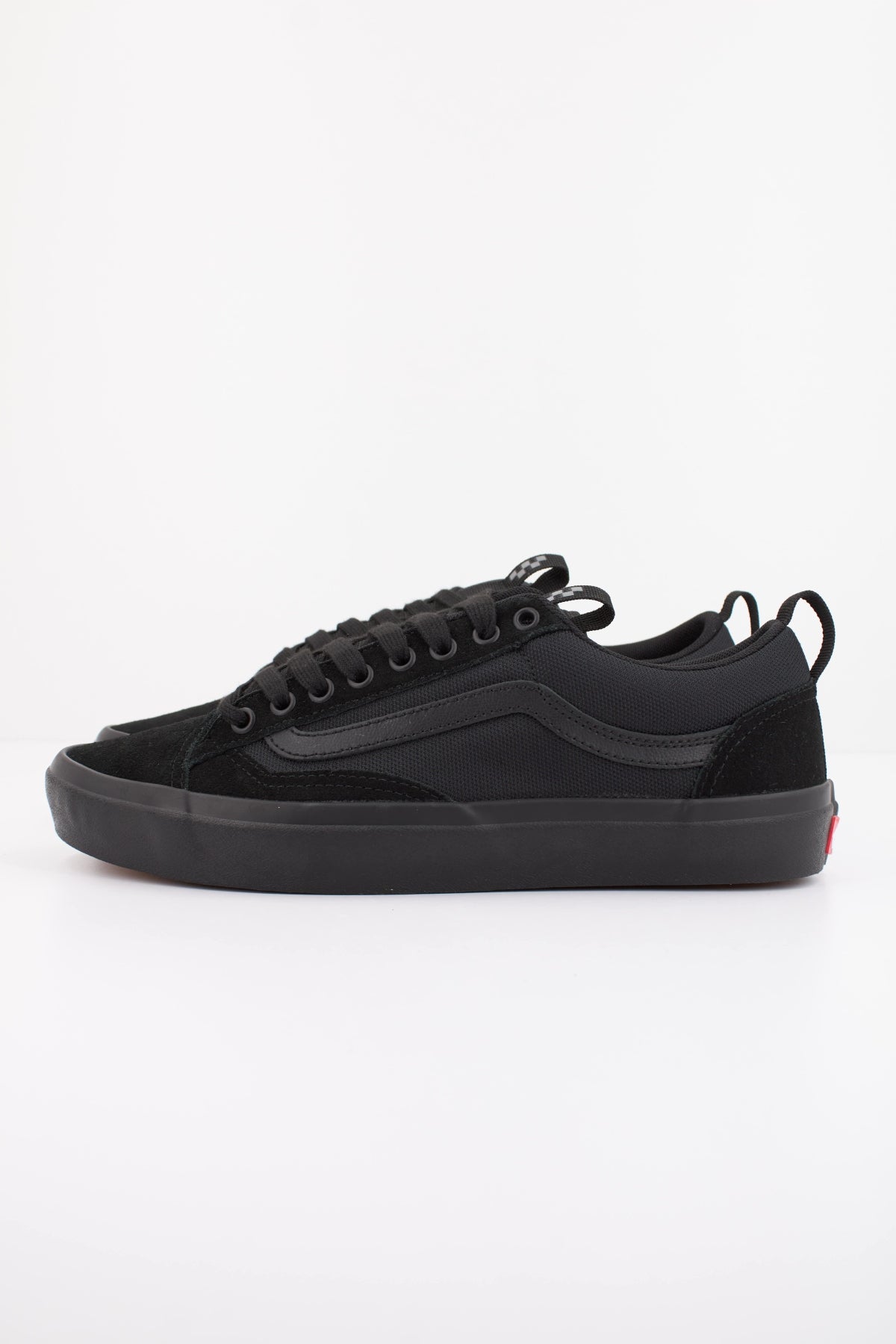 VANS SKATE OLD  en color NEGRO  (1)
