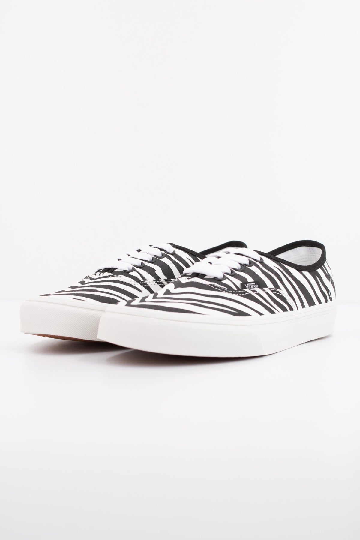 VANS  AUTHENTIC  en color ANIMAL PRINT  (2)