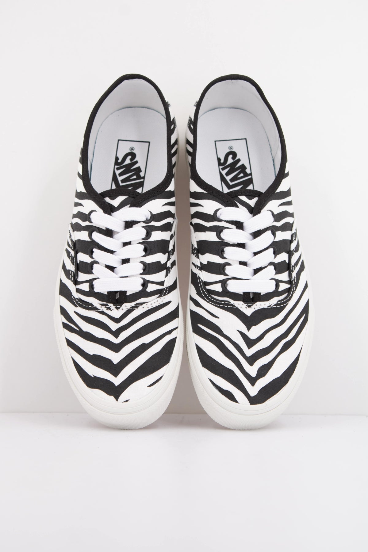 VANS  AUTHENTIC  en color ANIMAL PRINT  (3)