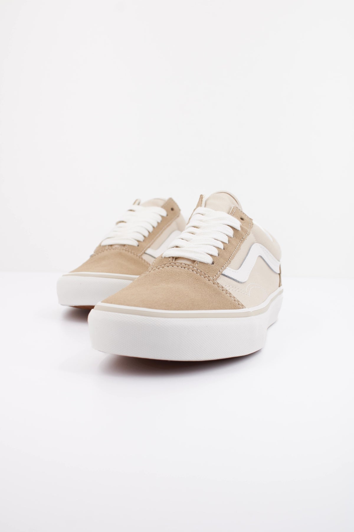 VANS OLD SKOOL NINE en color MARRON  (2)