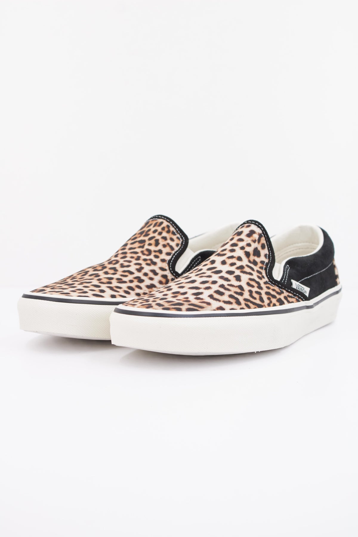 VANS CLASSIC SLIP ON LEPOAR en color ANIMAL PRINT  (2)