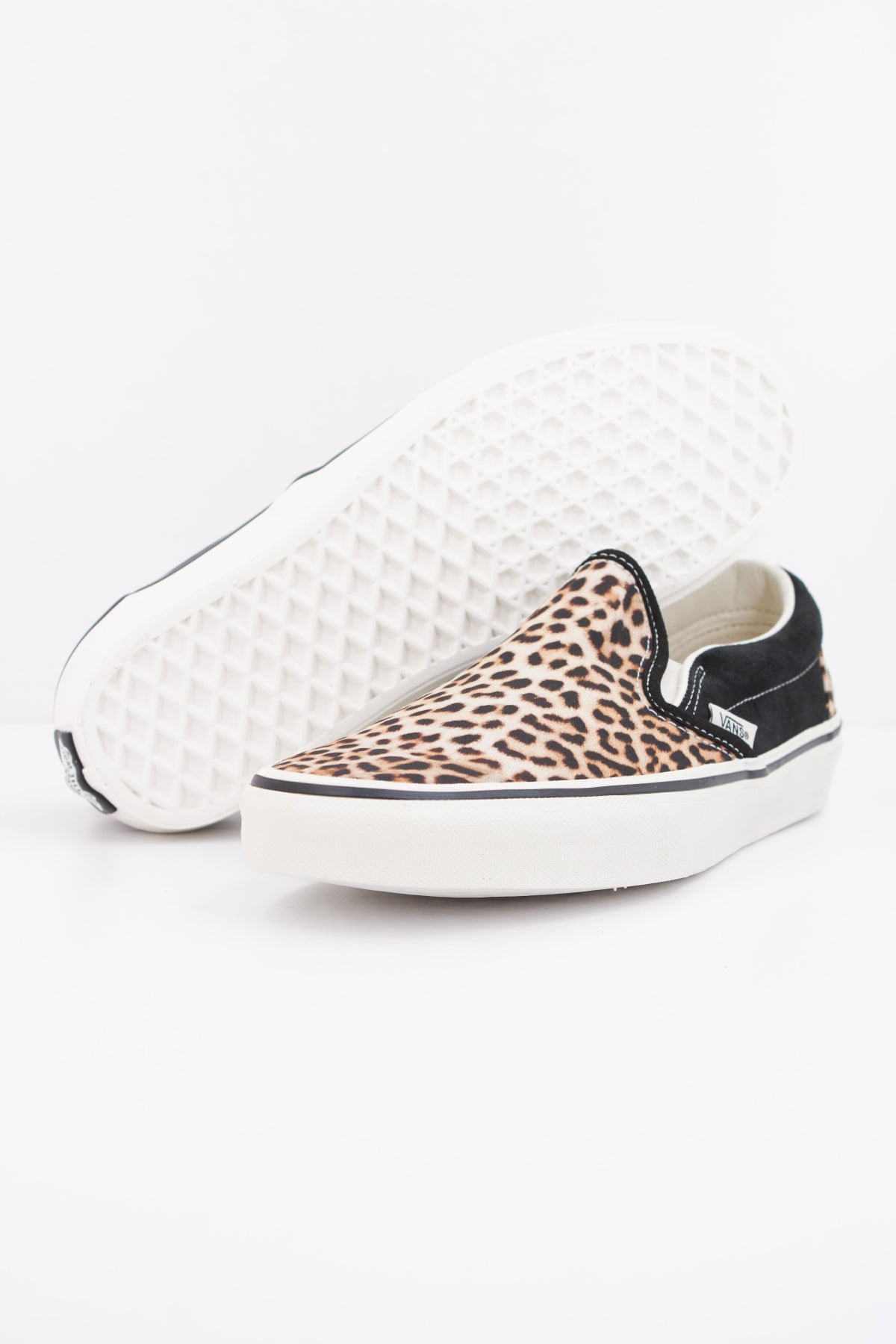 VANS CLASSIC SLIP ON LEPOAR en color ANIMAL PRINT  (5)