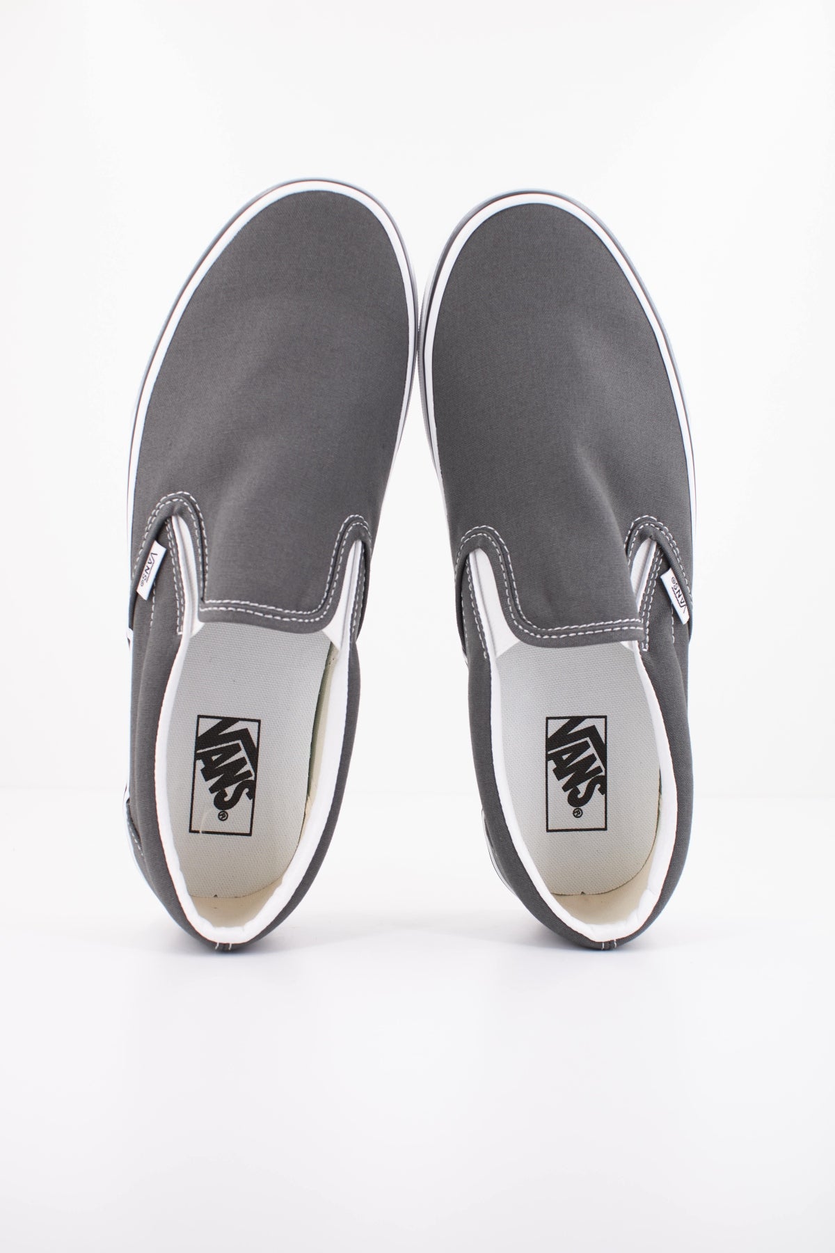 VANS CLASSIC SLIP ON en color GRIS  (3)