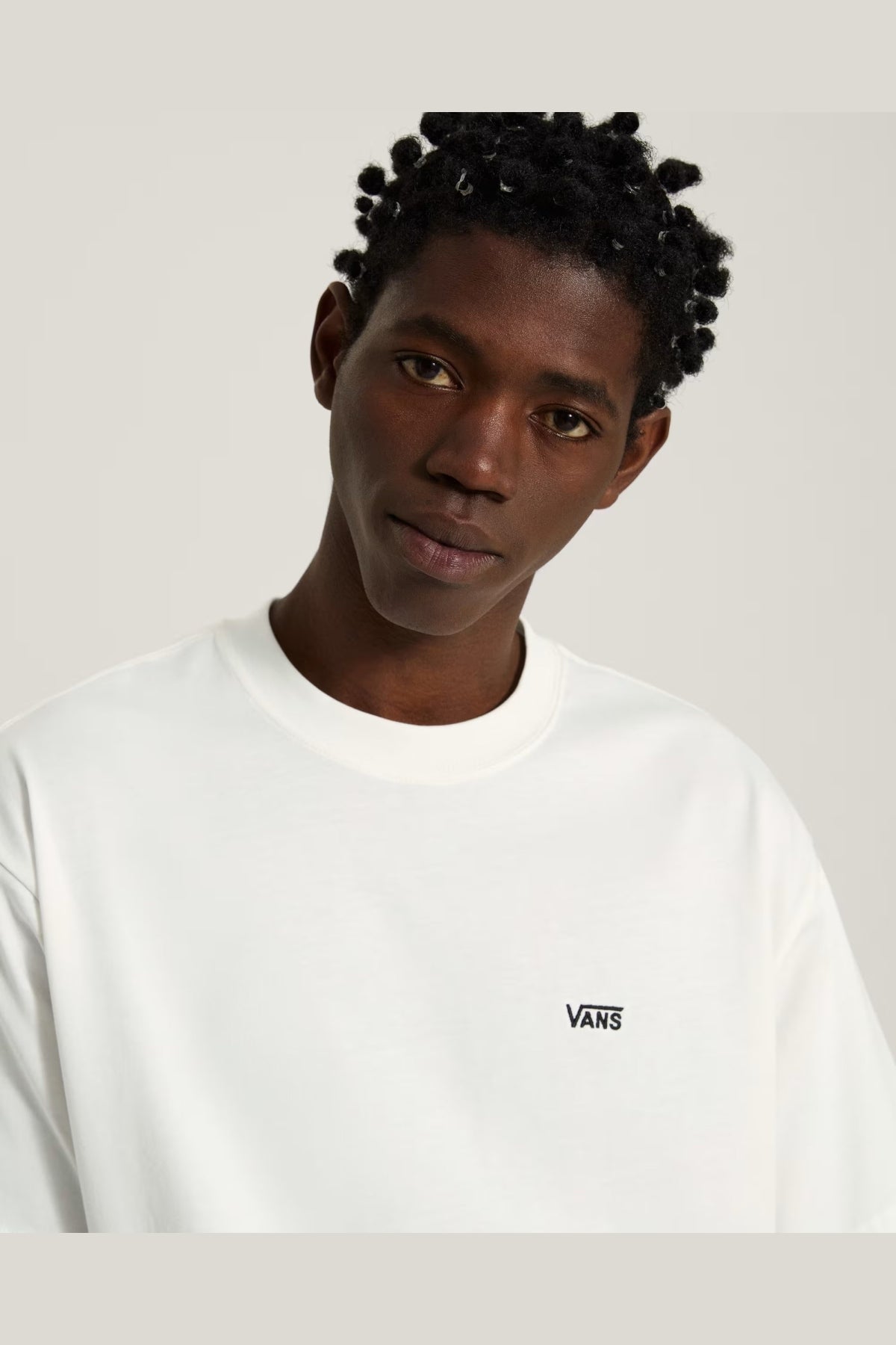 VANS VNFFWHT LEFT CHEST II LOOSE SS en color BLANCO  (3)