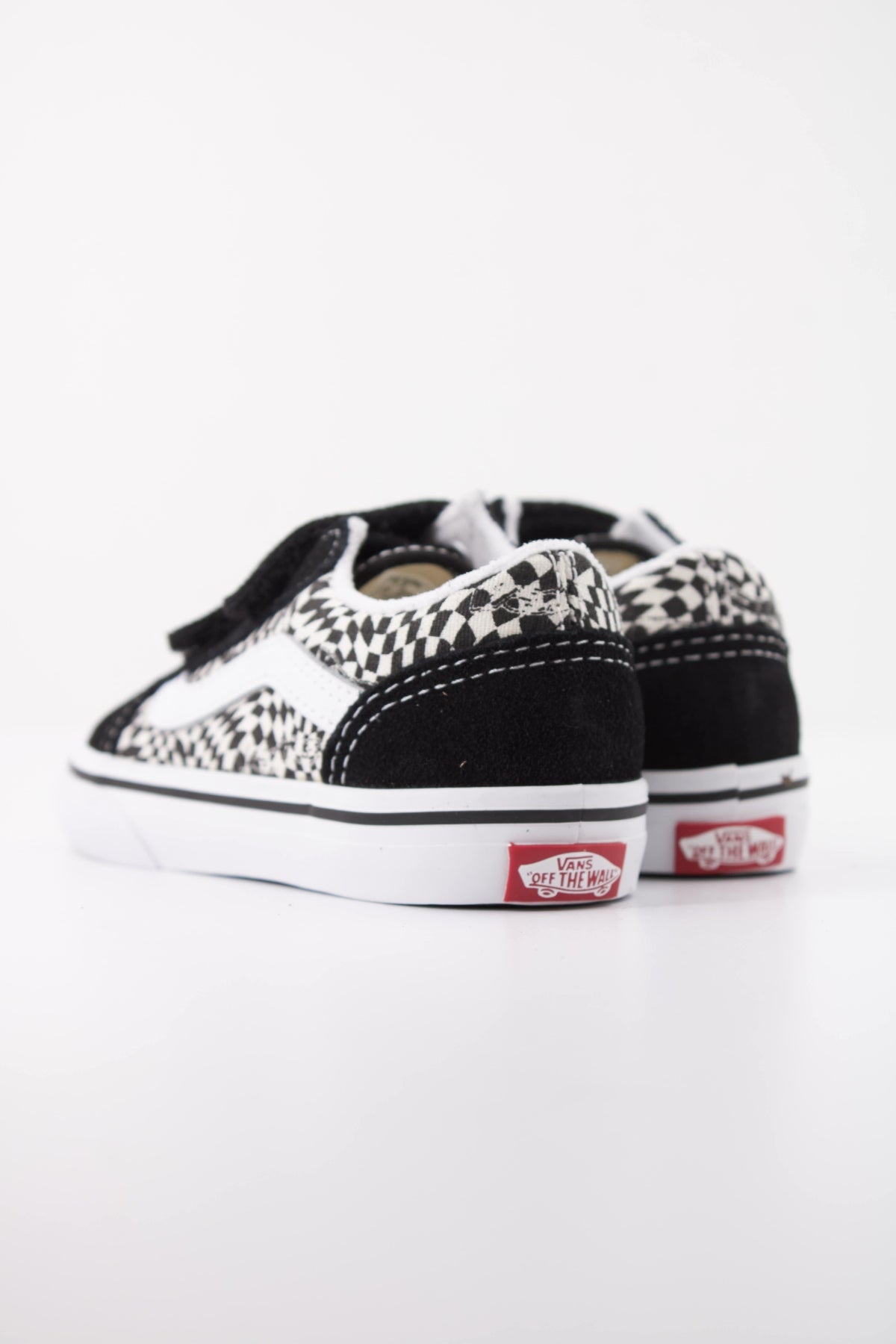 VANS VNCTG OLD SKOOL V VNWR en color NEGRO  (4)