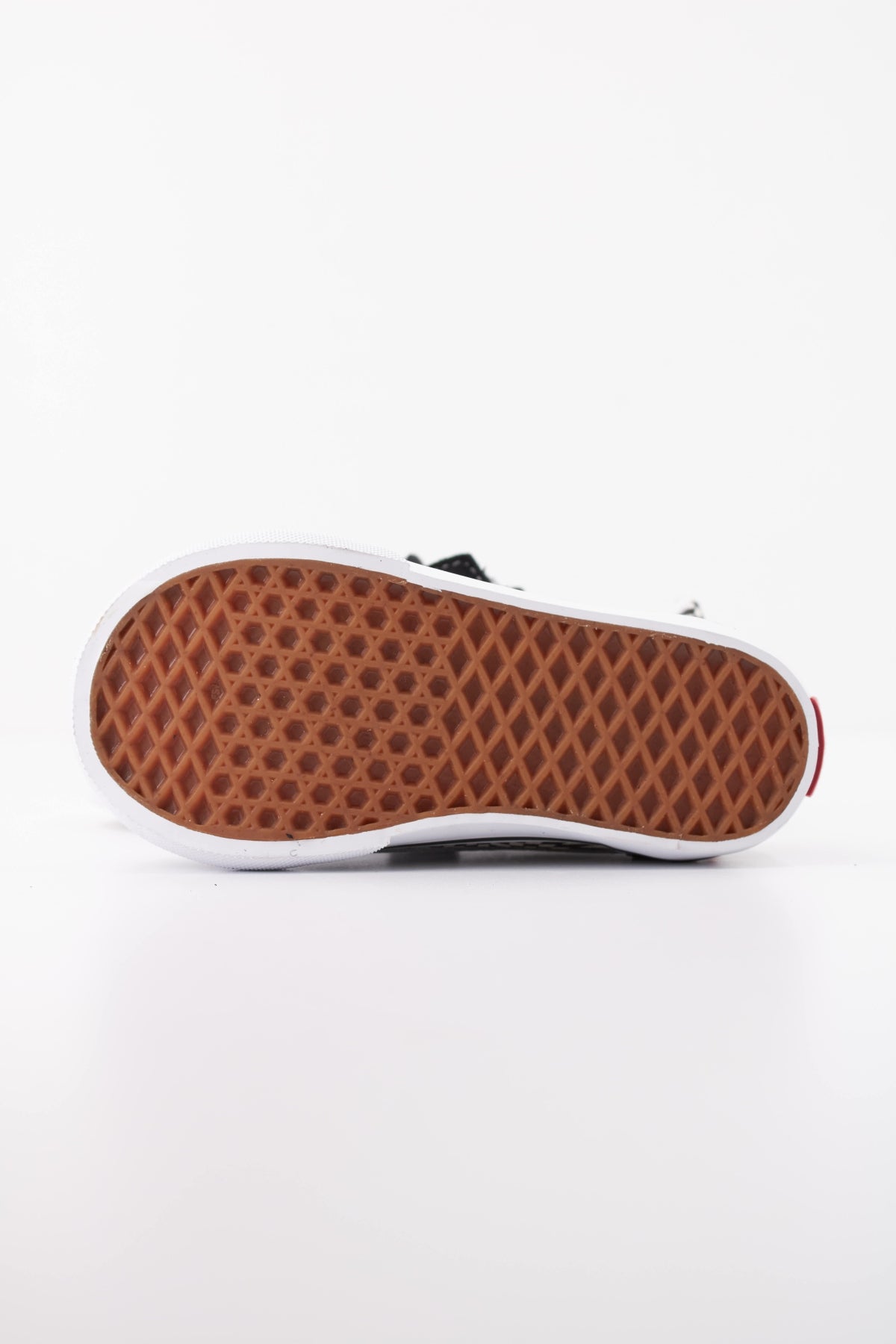VANS VNCTG OLD SKOOL V VNWR en color NEGRO  (5)