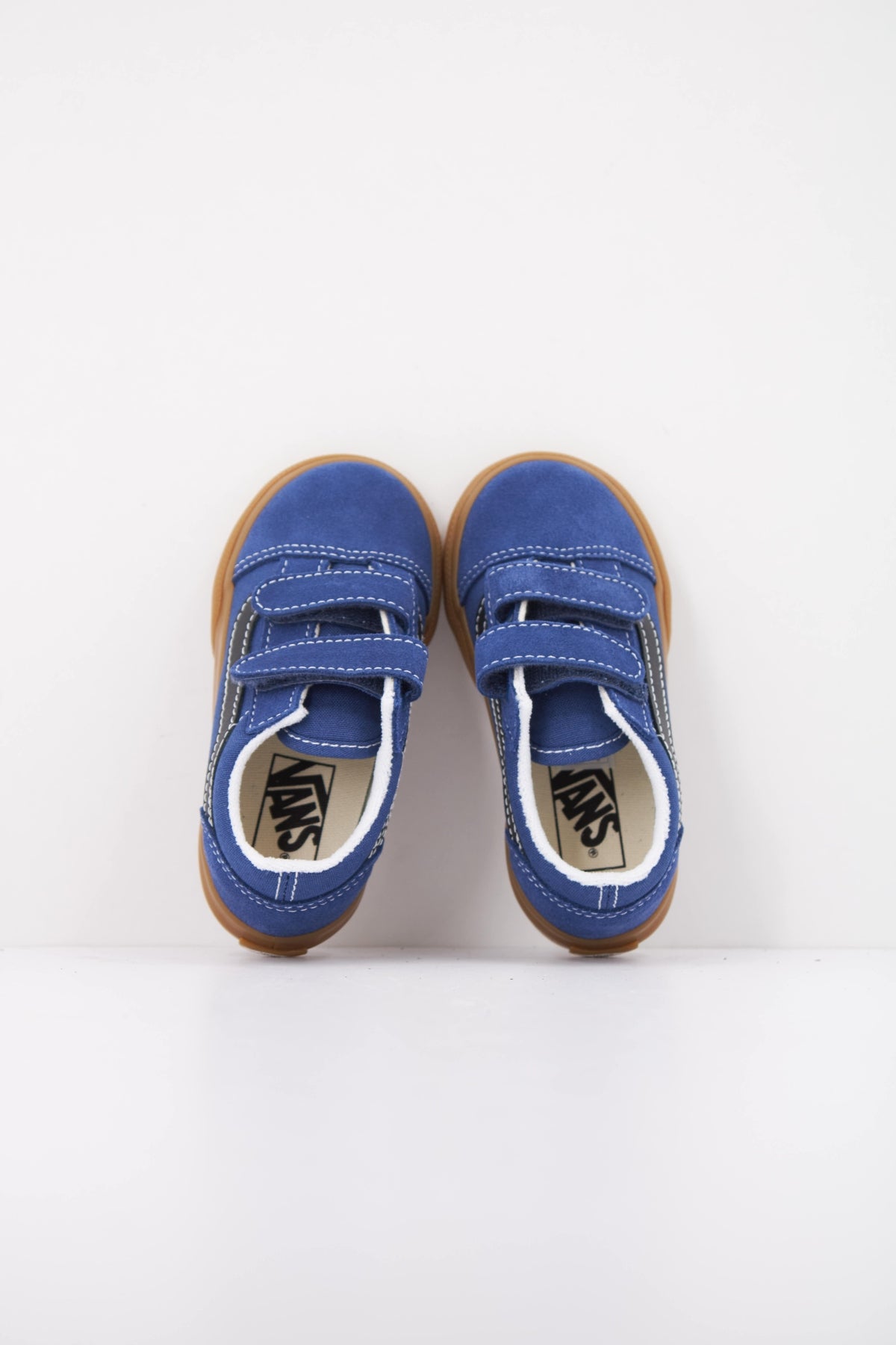 VANS VNVBTU OLD SKOOL V en color AZUL  (3)