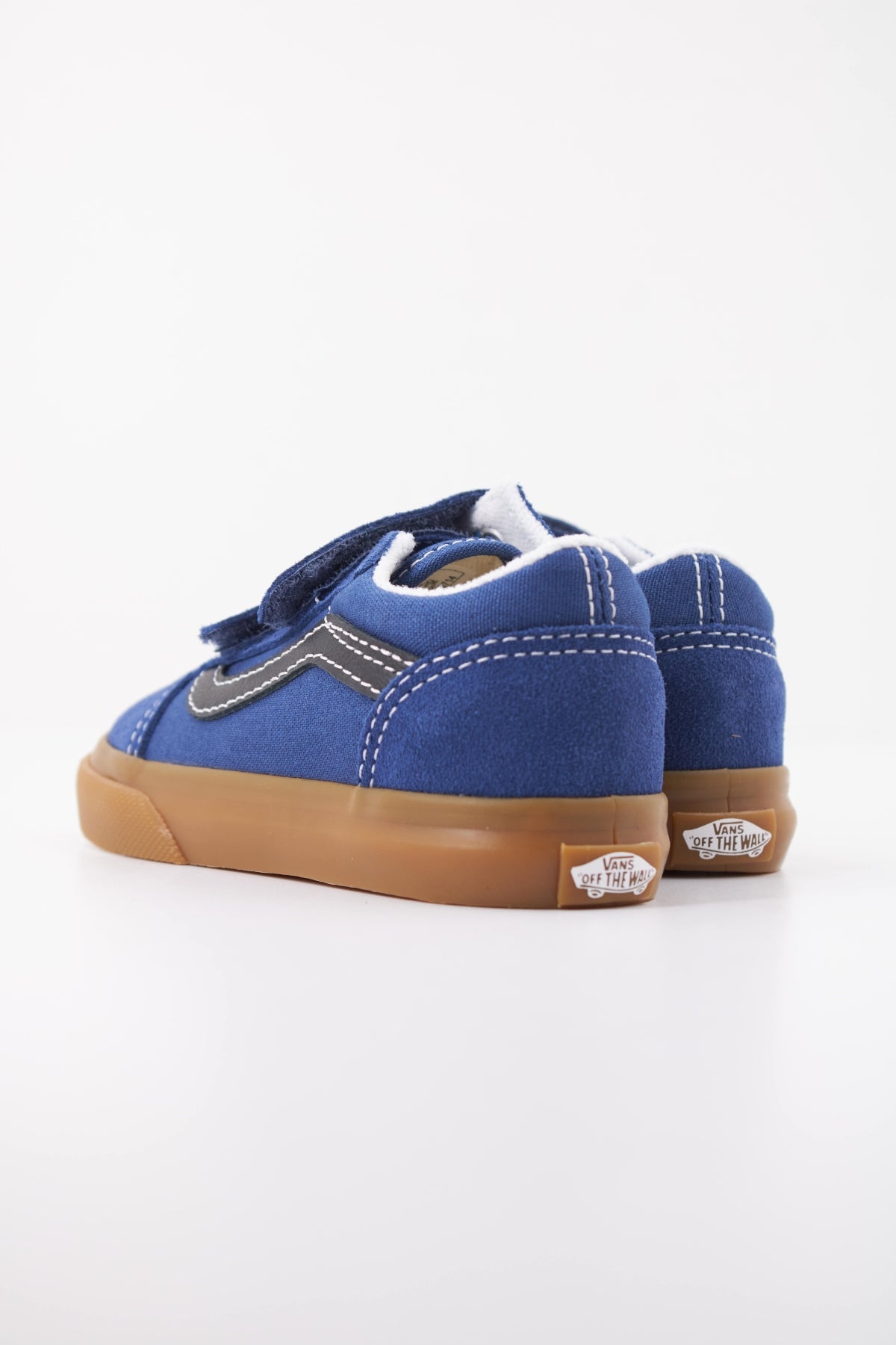 VANS VNVBTU OLD SKOOL V en color AZUL  (4)